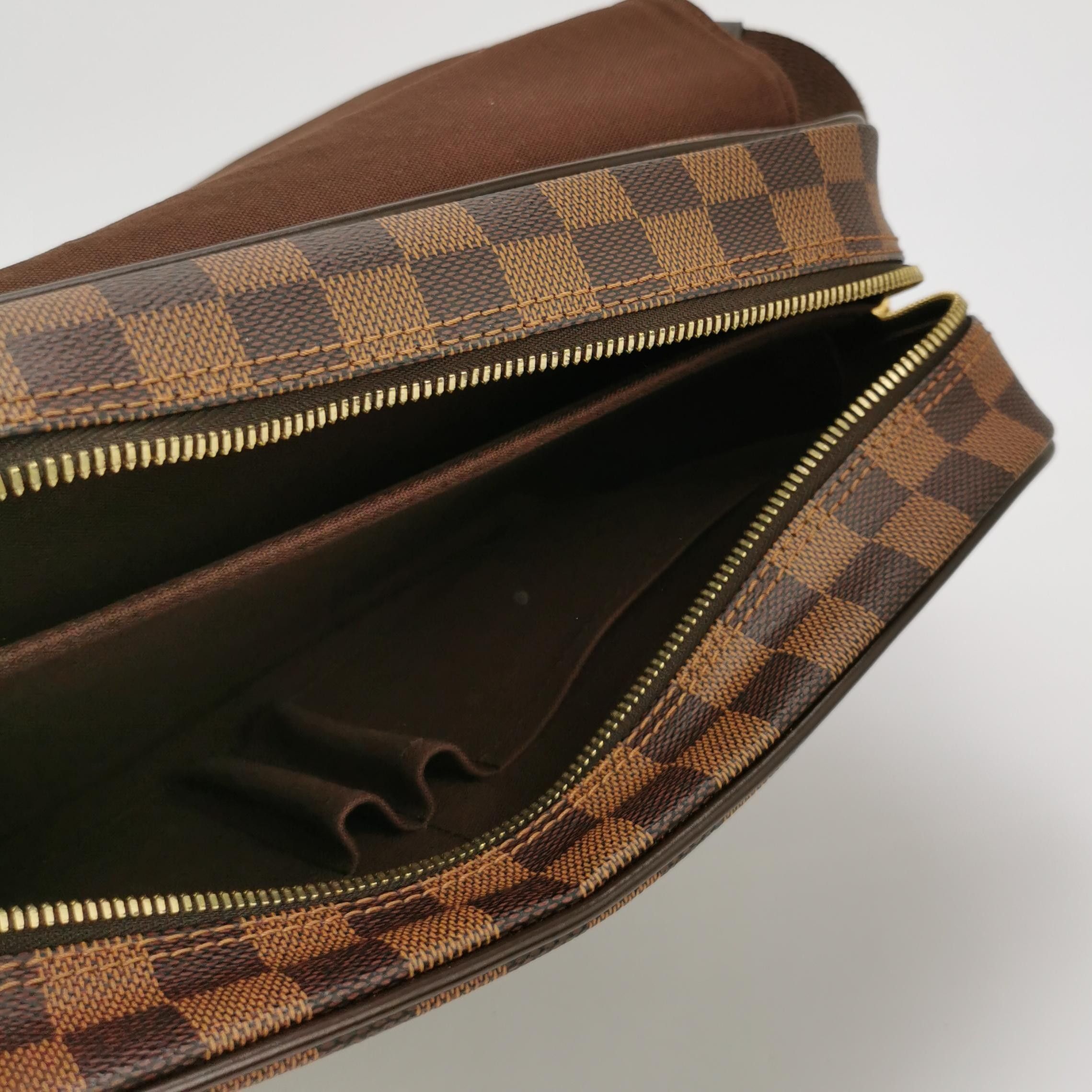 Louis Vuitton Louis Vuitton Shelton Damier Crossbody Shoulder Bag Size ONE SIZE - 13 Thumbnail