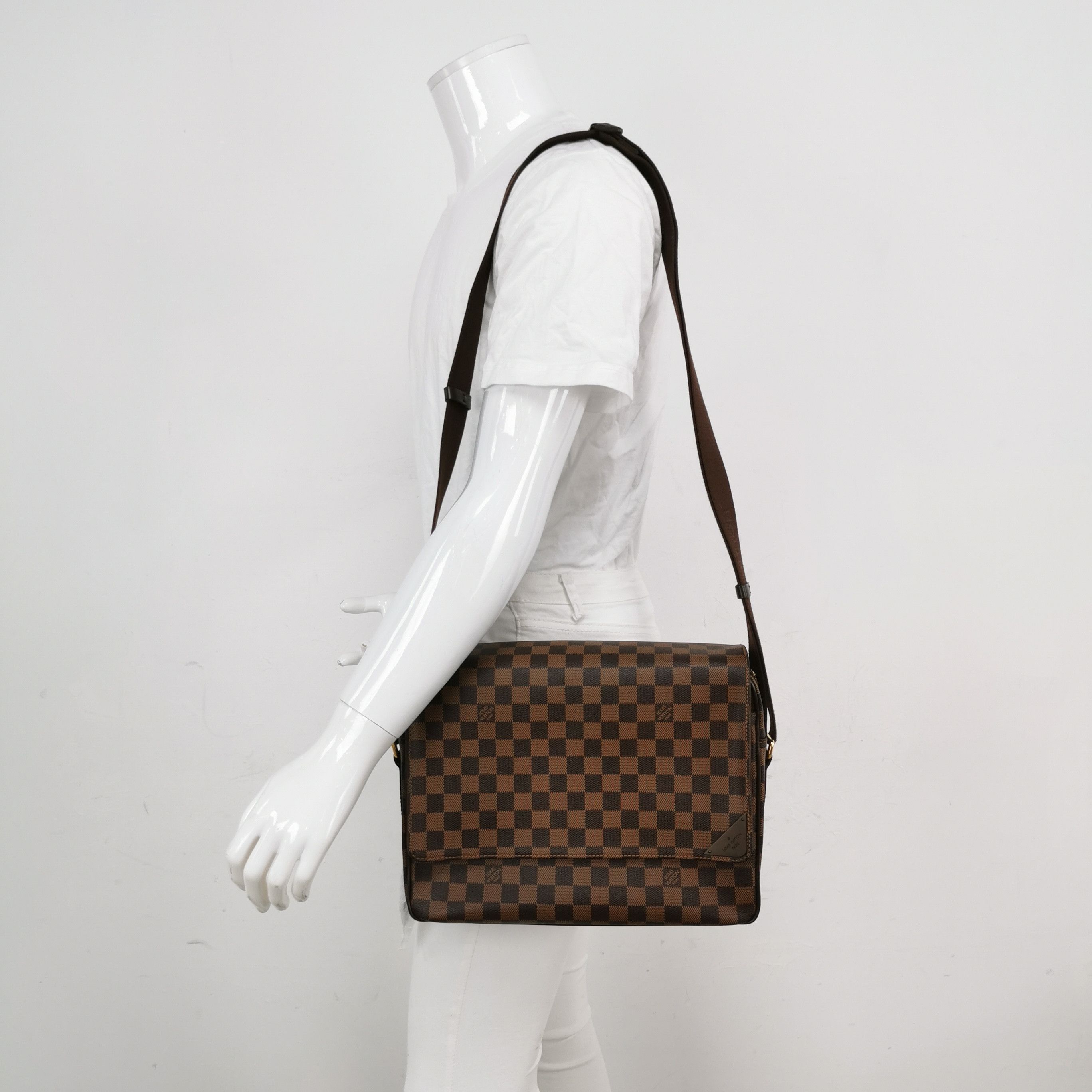 Louis Vuitton Louis Vuitton Shelton Damier Crossbody Shoulder Bag Size ONE SIZE - 3 Thumbnail