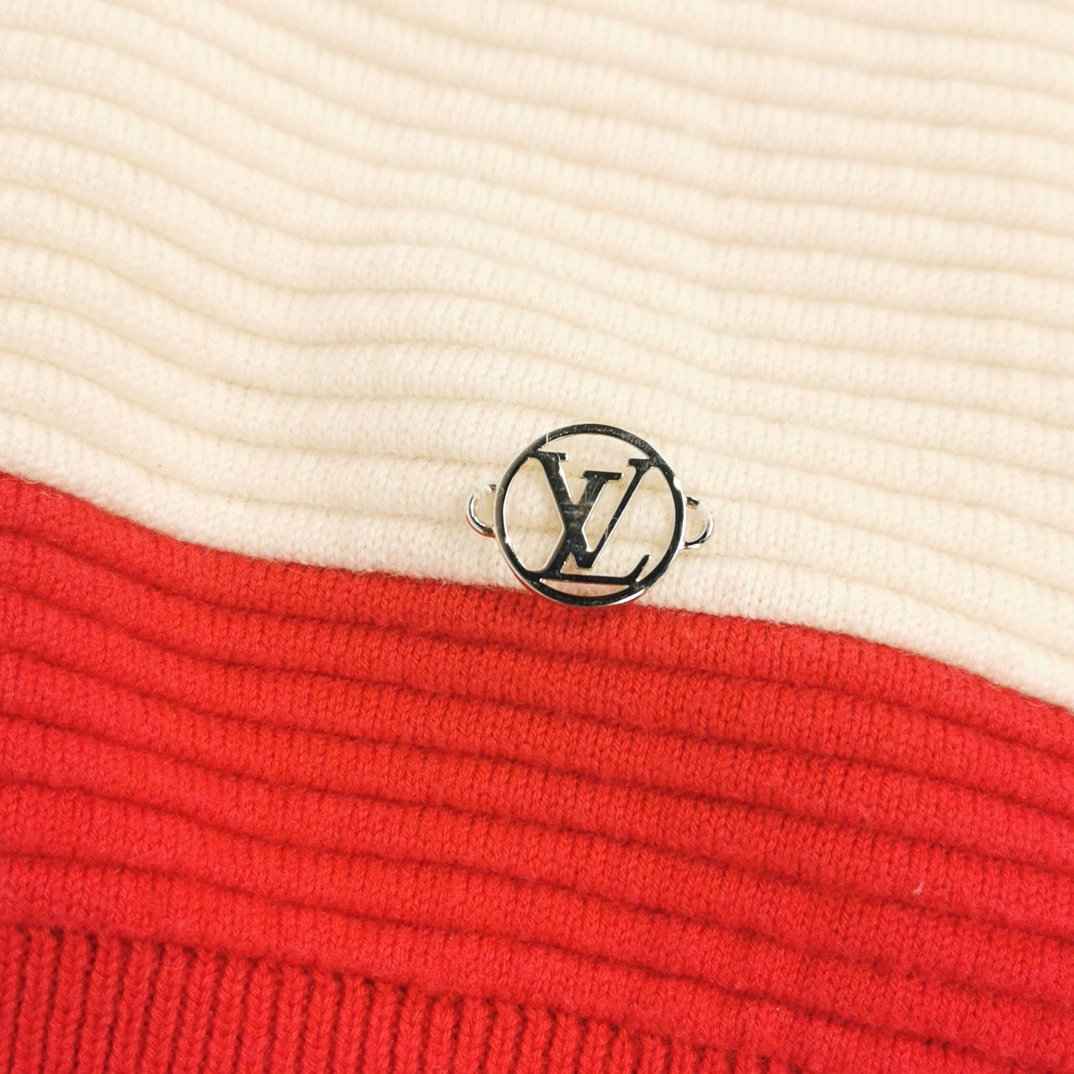 Louis Vuitton Louis Vuitton L Size Color Block Logo Sweater Size US L / EU 52-54 / 3 - 5 Thumbnail