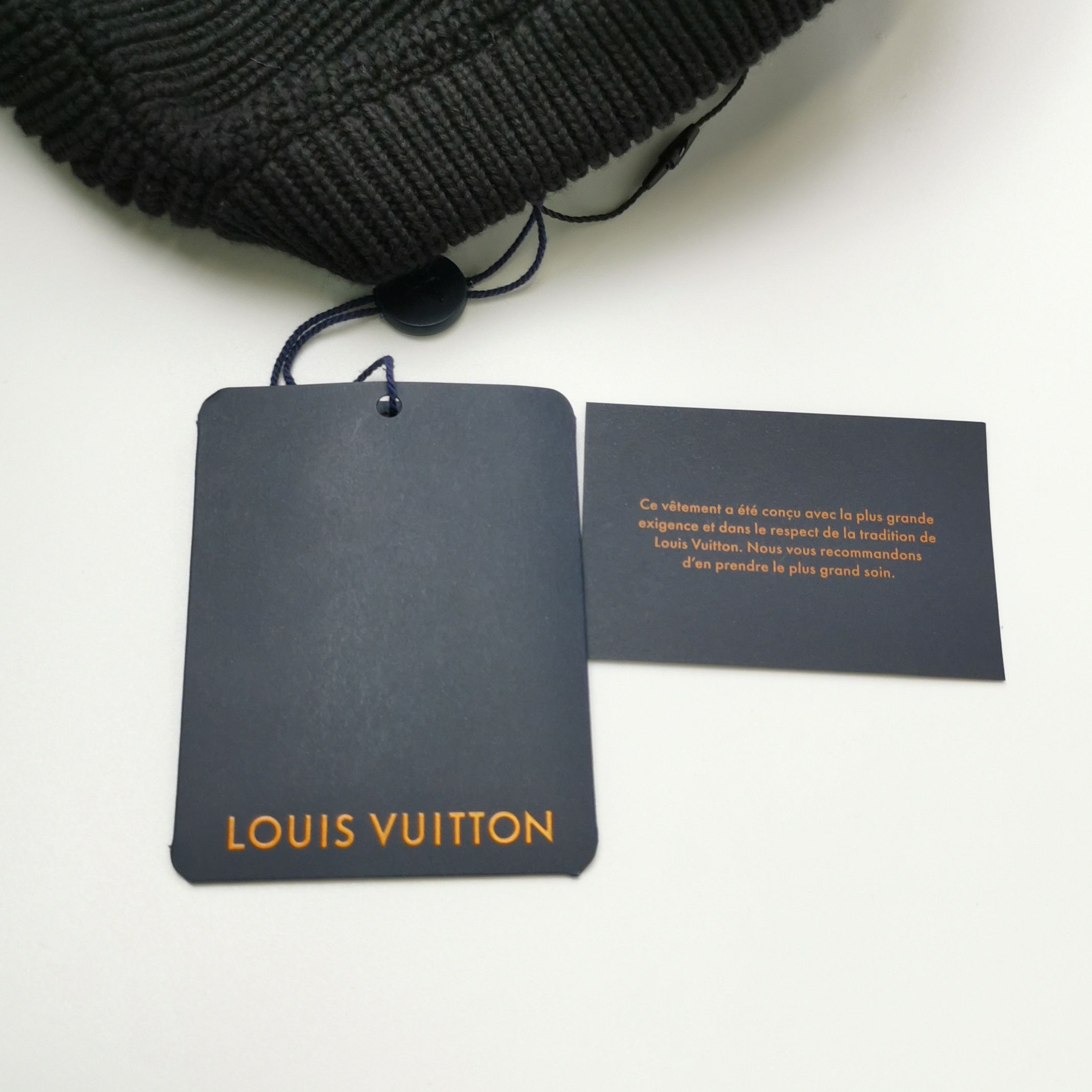 Louis Vuitton Louis Vuitton S Size Teddy Bear Crewneck Sweater Size US S / EU 44-46 / 1 - 9 Thumbnail