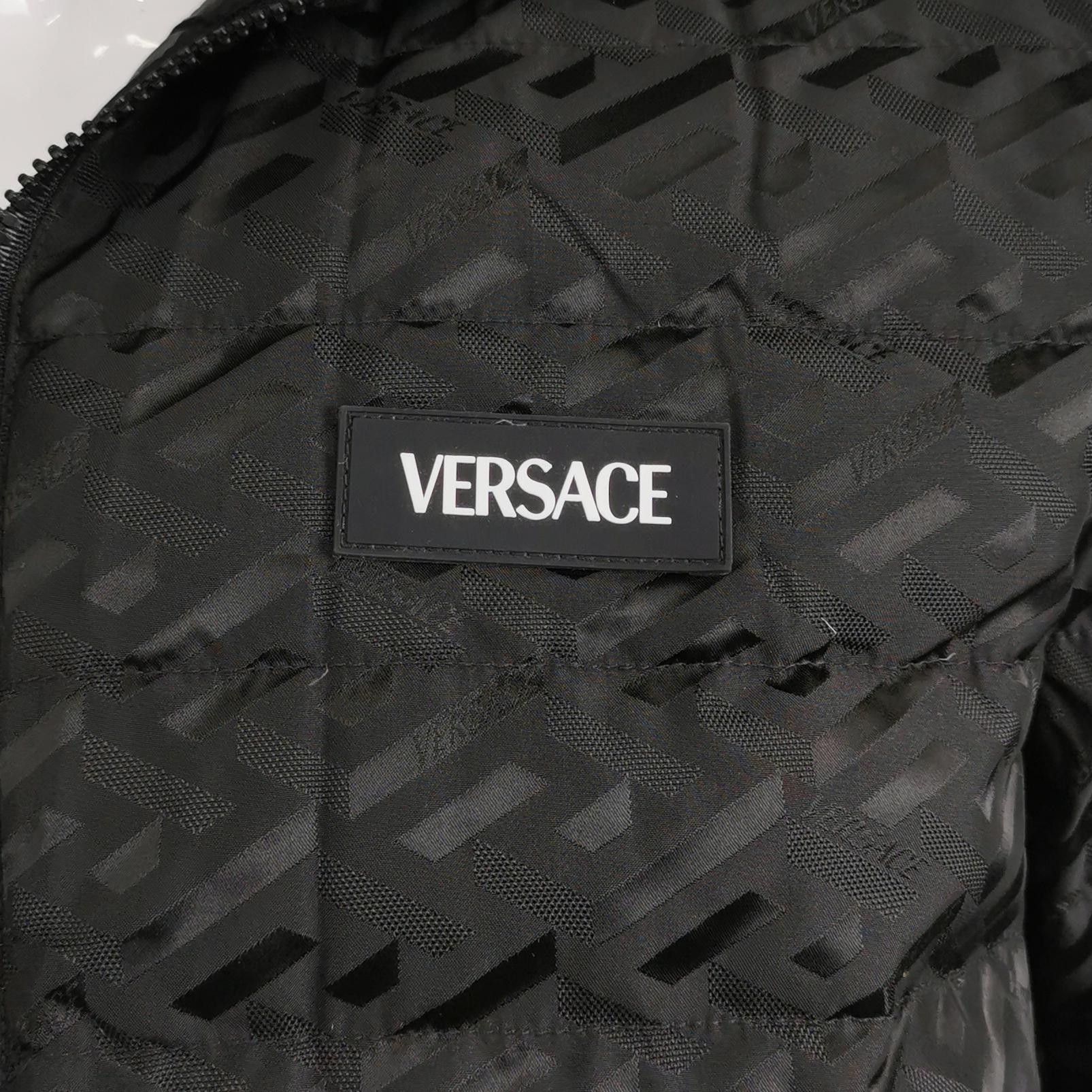Louis Vuitton Versace Quilted Logo Hooded Down Jacket Size US S / EU 44-46 / 1 - 5 Thumbnail
