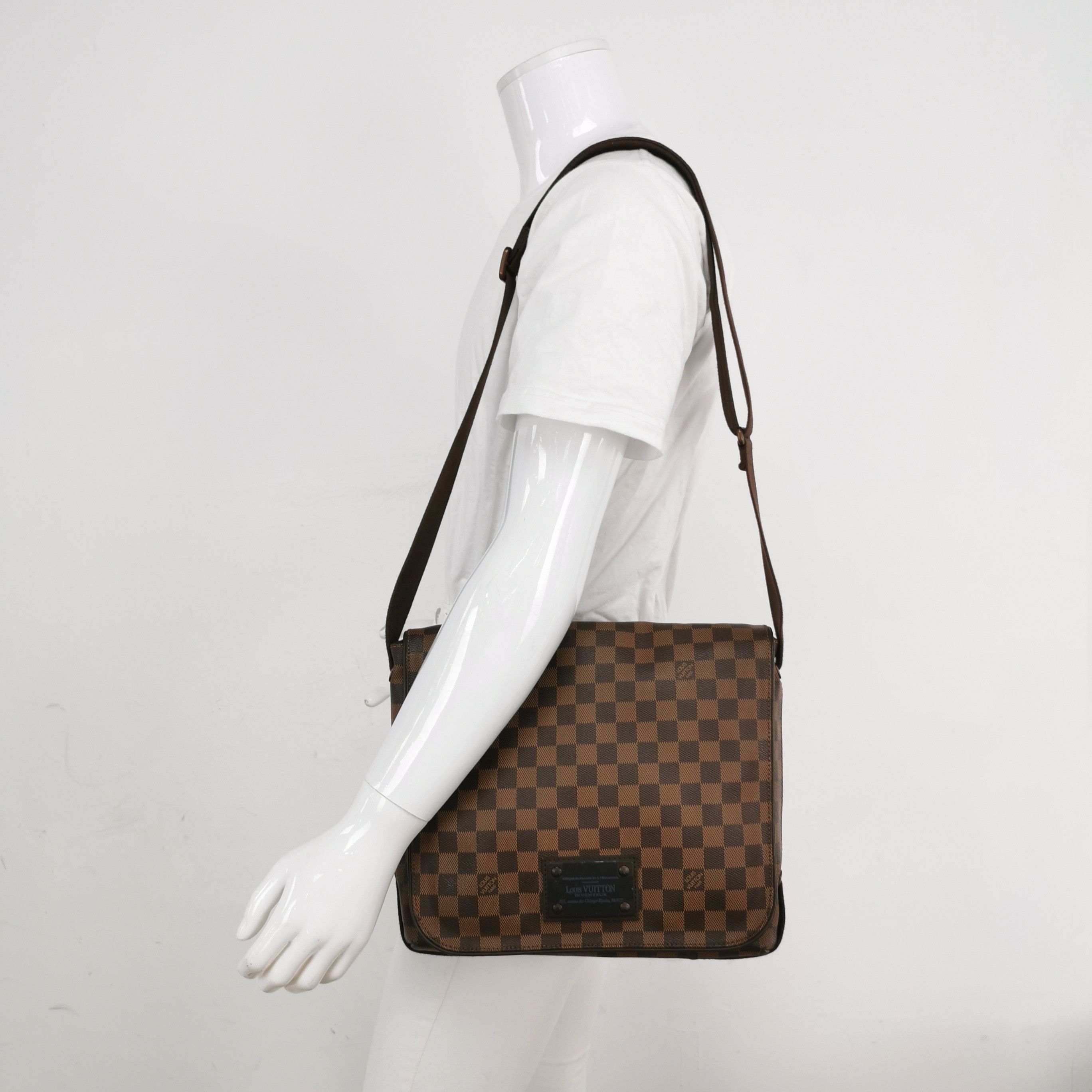 Louis Vuitton Louis Vuitton Brooklyn Damier Check Messenger Bag Size ONE SIZE - 4 Thumbnail