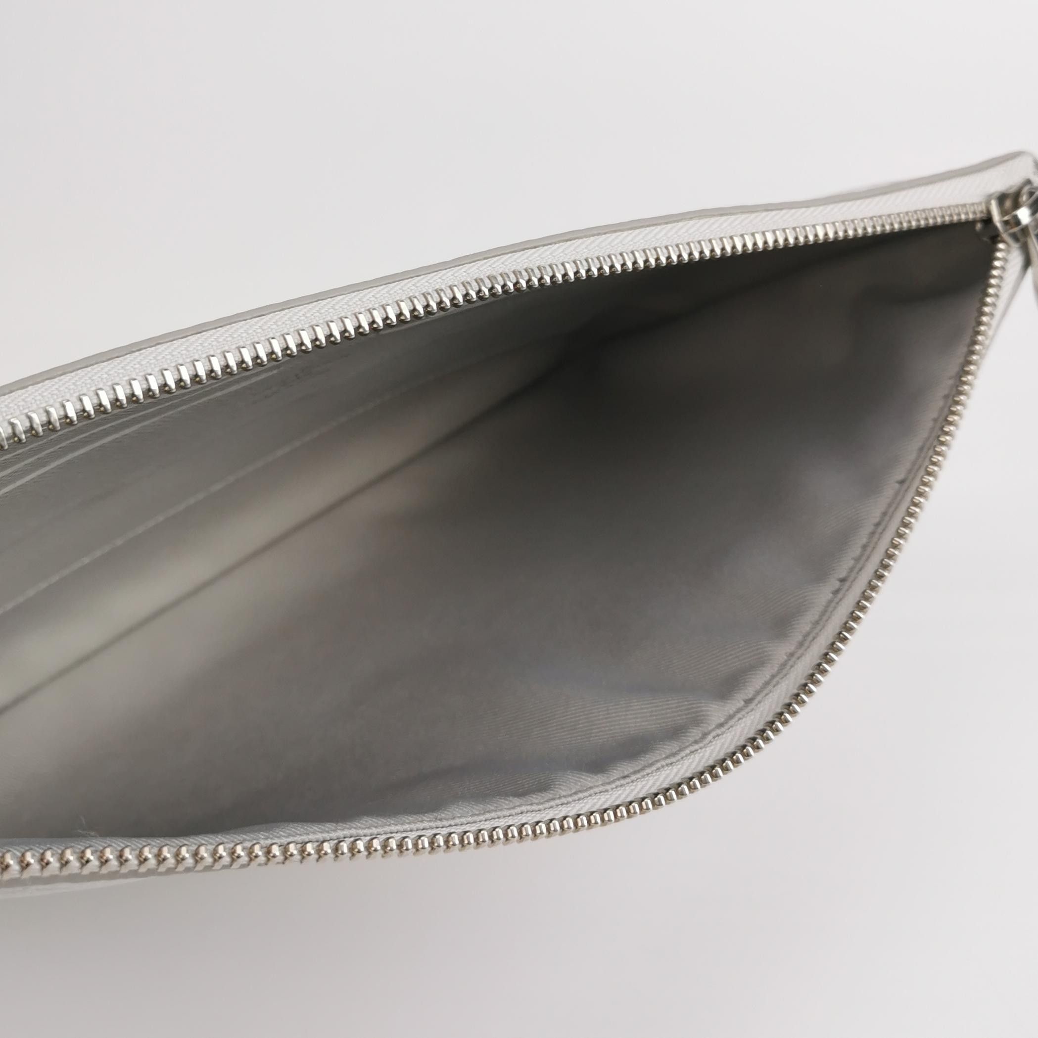 Louis Vuitton Louis Vuitton Pochette Voyage Gray Monogram Clutch Size ONE SIZE - 12 Thumbnail