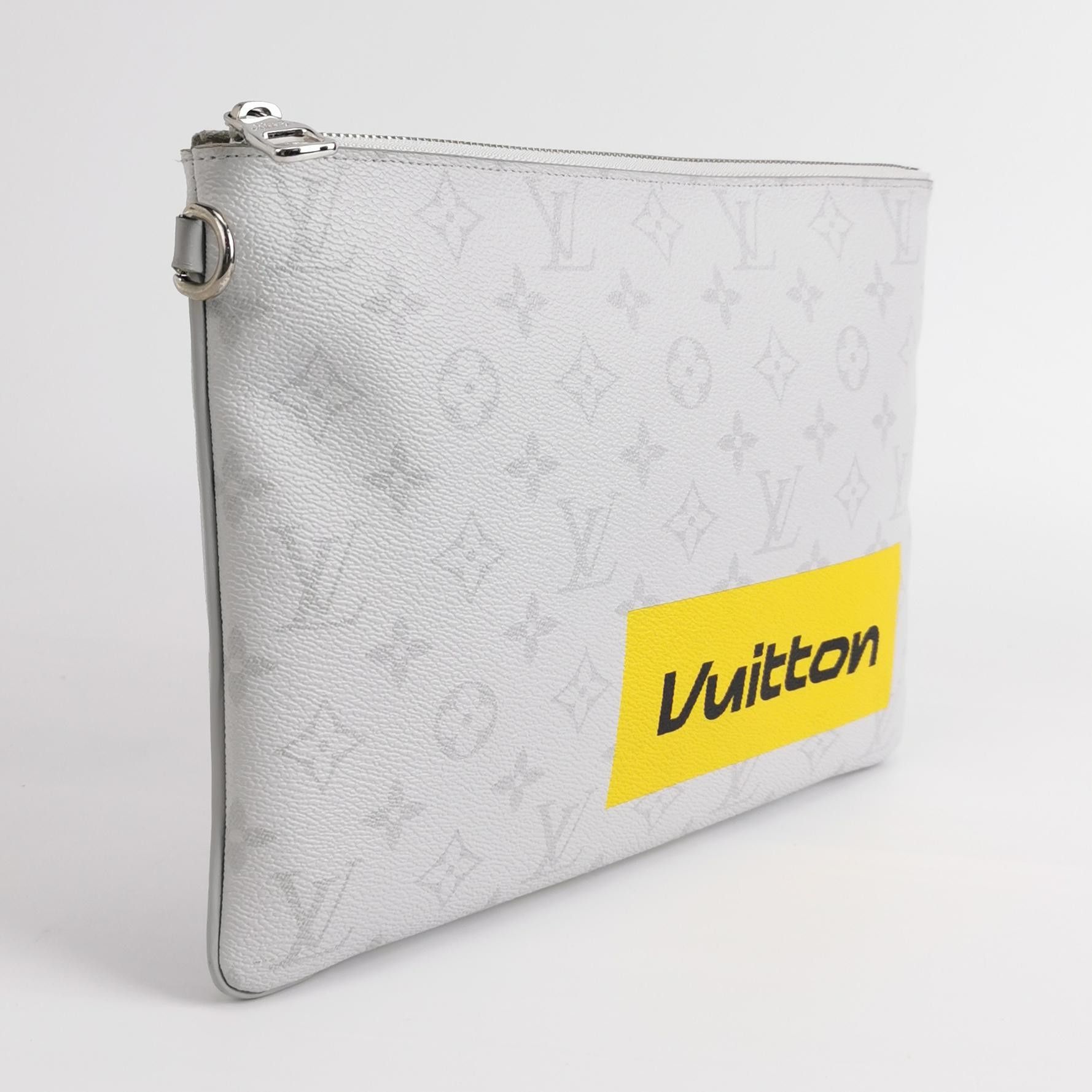 Louis Vuitton Louis Vuitton Pochette Voyage Gray Monogram Clutch Size ONE SIZE - 5 Thumbnail