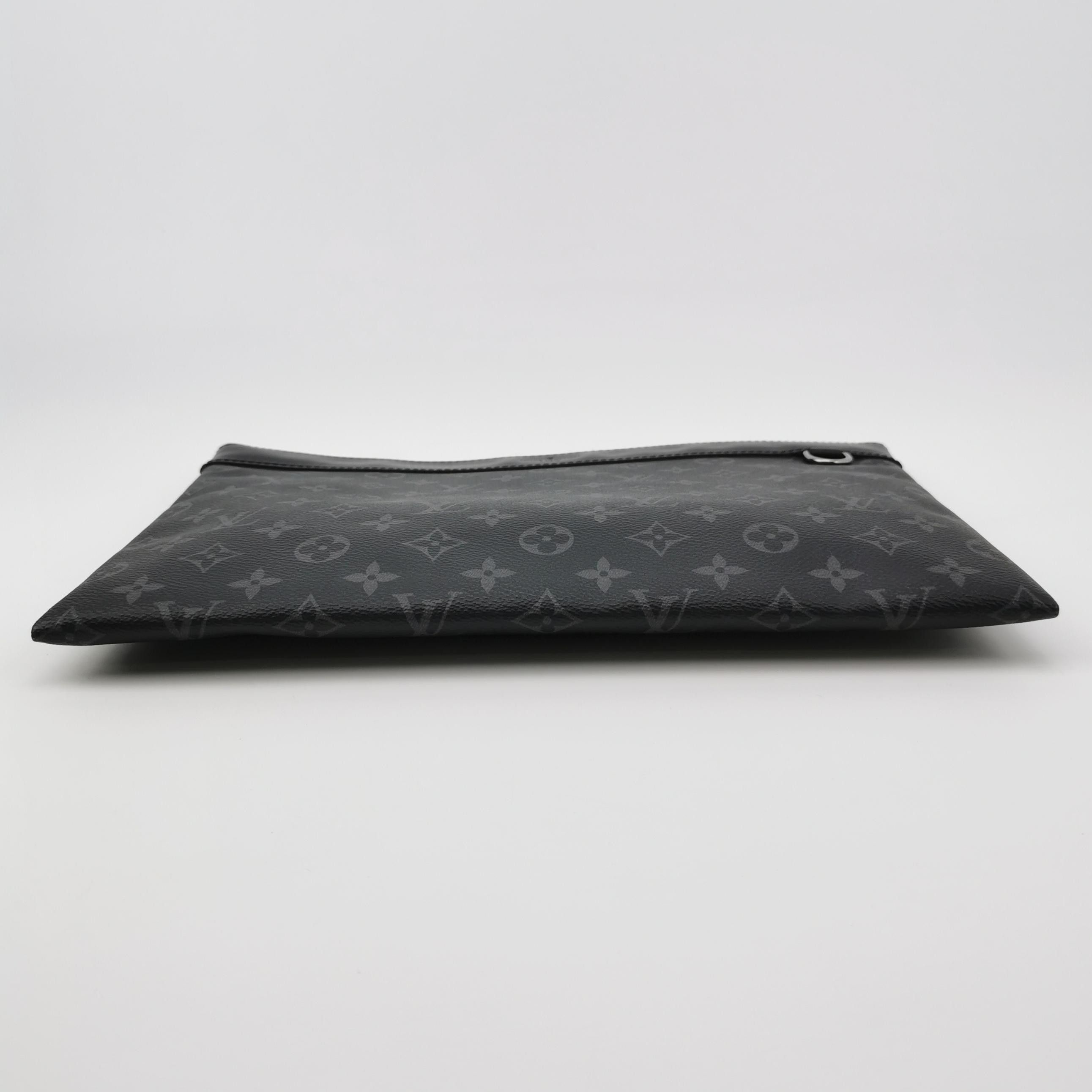 Louis Vuitton Louis Vuitton Monogram Leather Document Clutch Size ONE SIZE - 9 Thumbnail