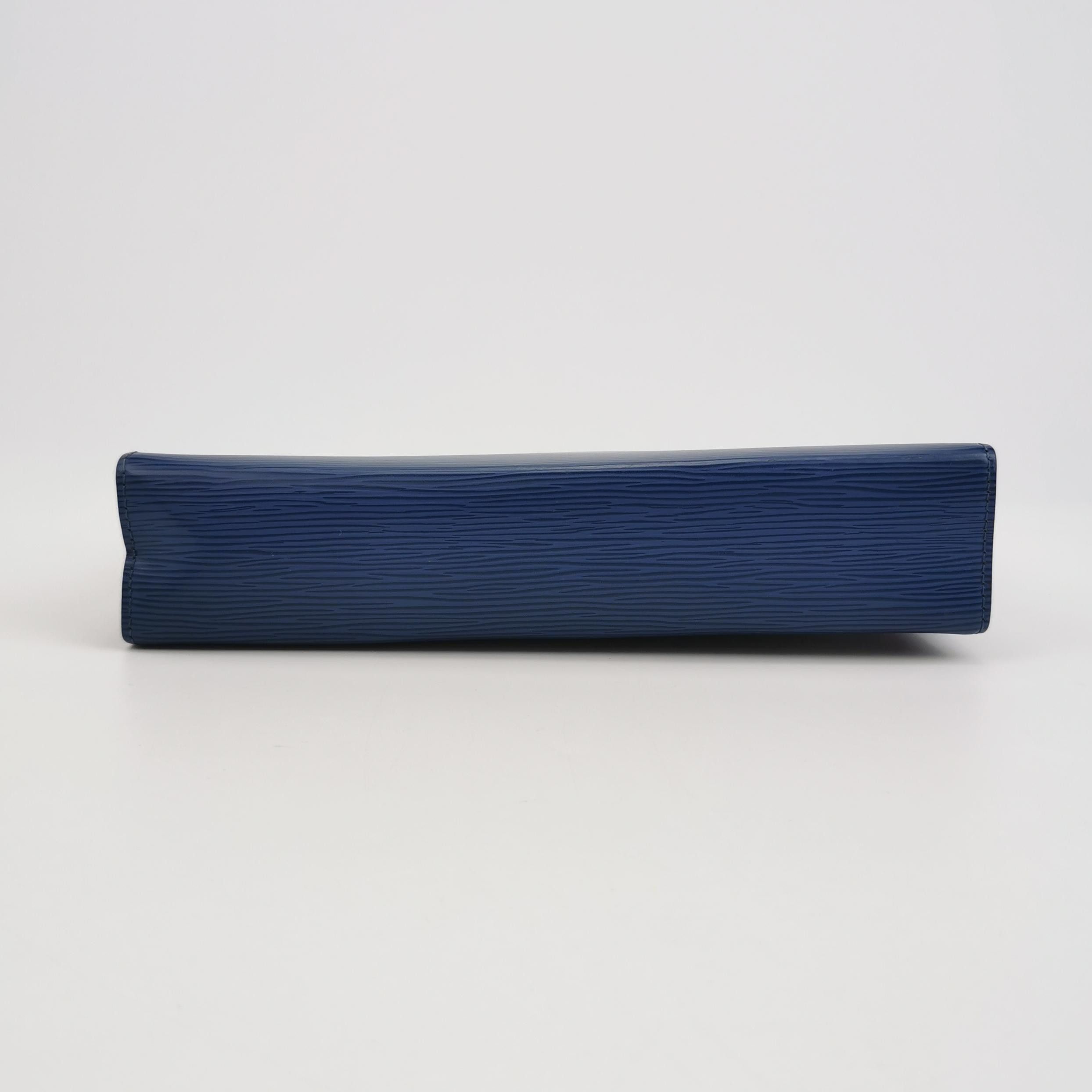 Louis Vuitton Louis Vuitton Pochette Voyage Medium Blue Epi Clutch Size ONE SIZE - 10 Thumbnail