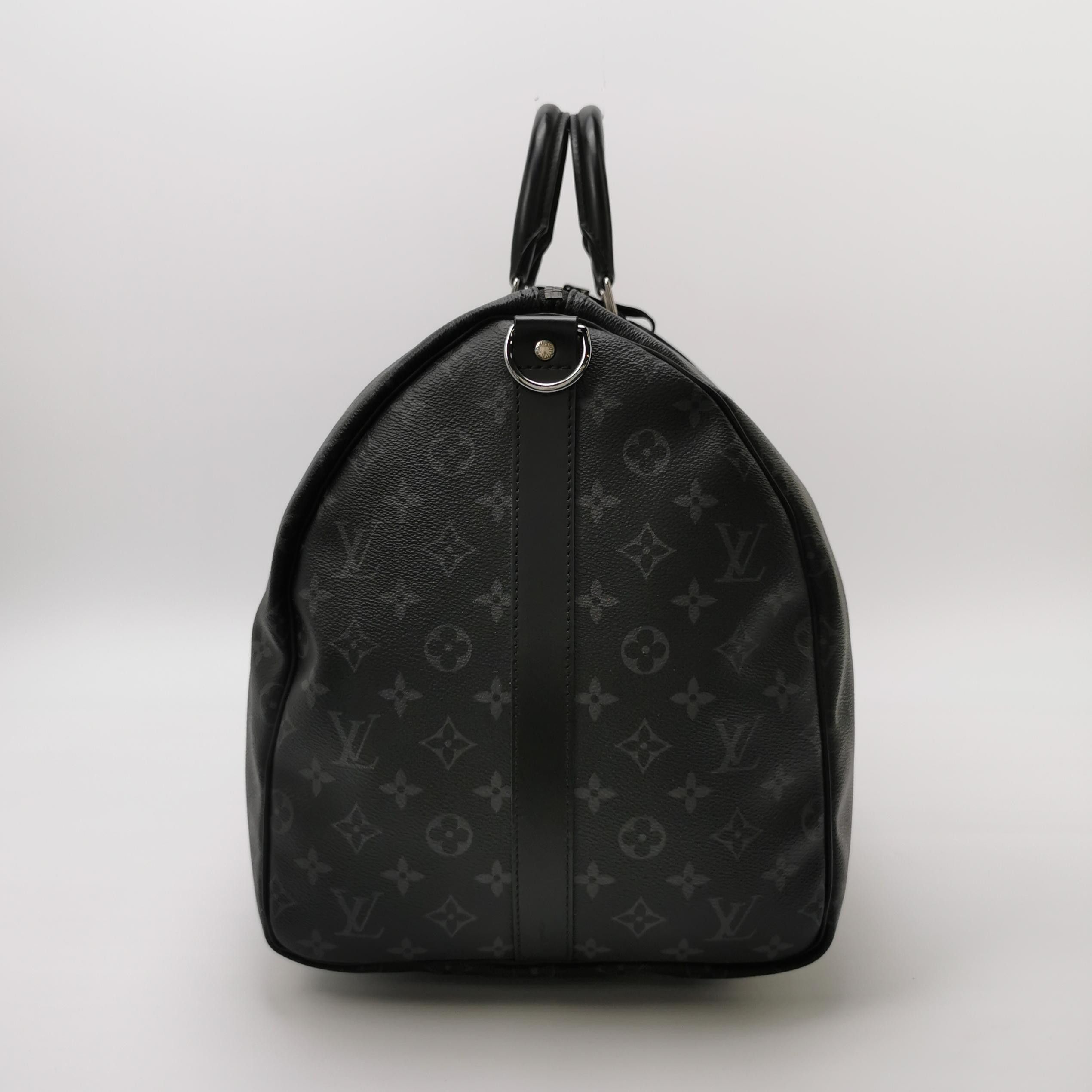 Louis Vuitton Louis Vuitton Keepall 55 Monogram Leather Duffle Bag Size ONE SIZE - 7 Thumbnail