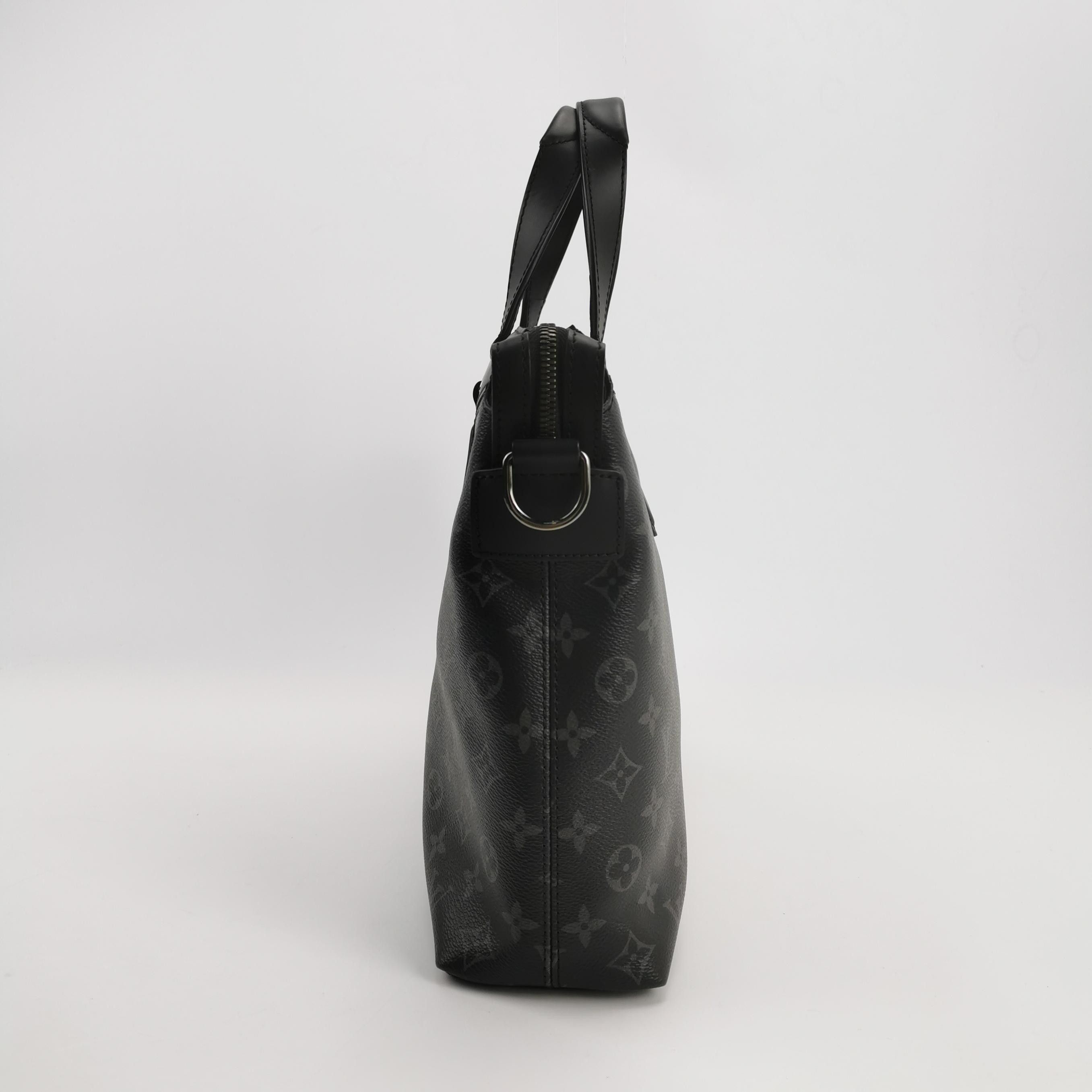 Louis Vuitton Louis Vuitton Explorer Monogram Leather Crossbody Bag Size ONE SIZE - 6 Thumbnail
