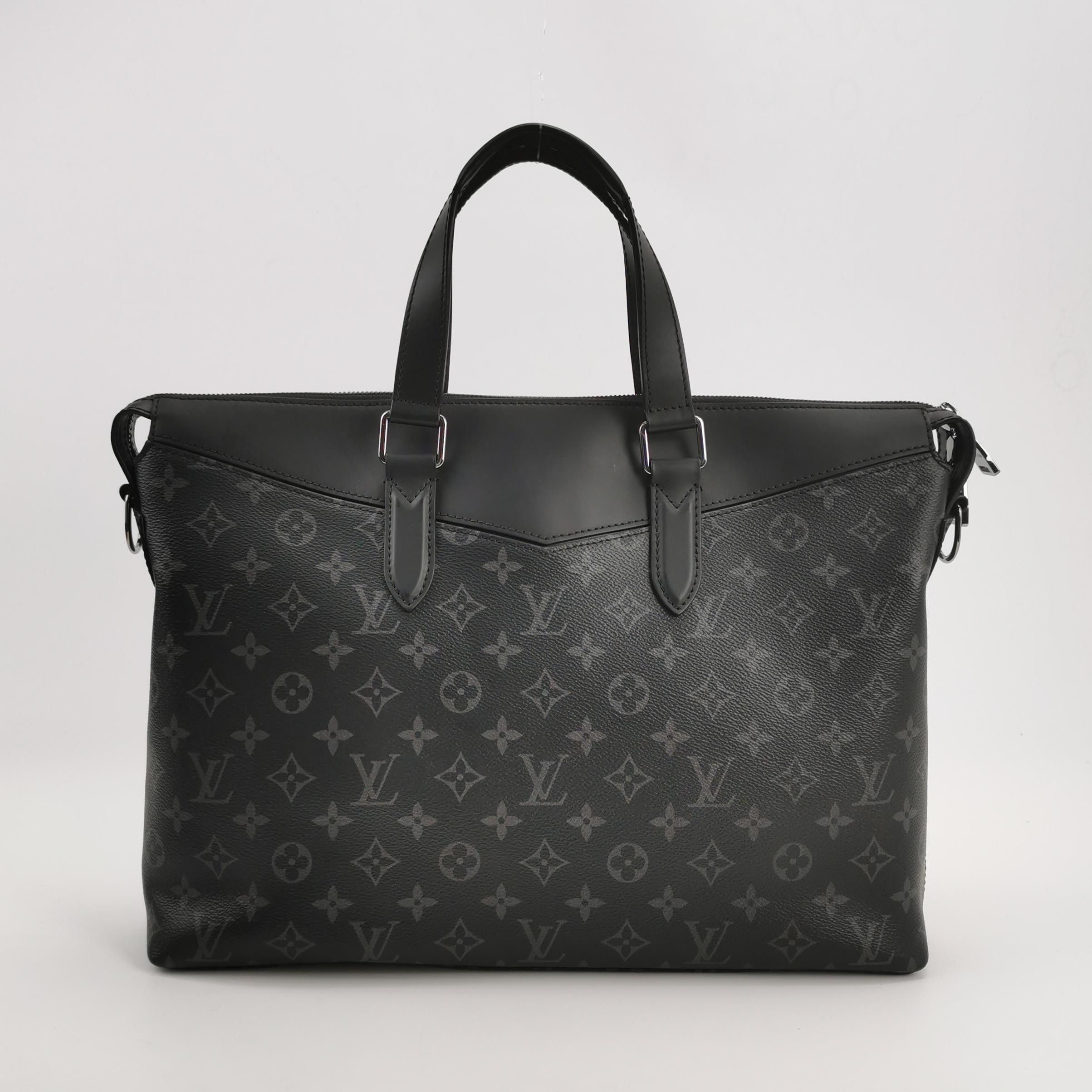 Louis Vuitton Louis Vuitton Explorer Monogram Leather Crossbody Bag Size ONE SIZE - 9 Thumbnail