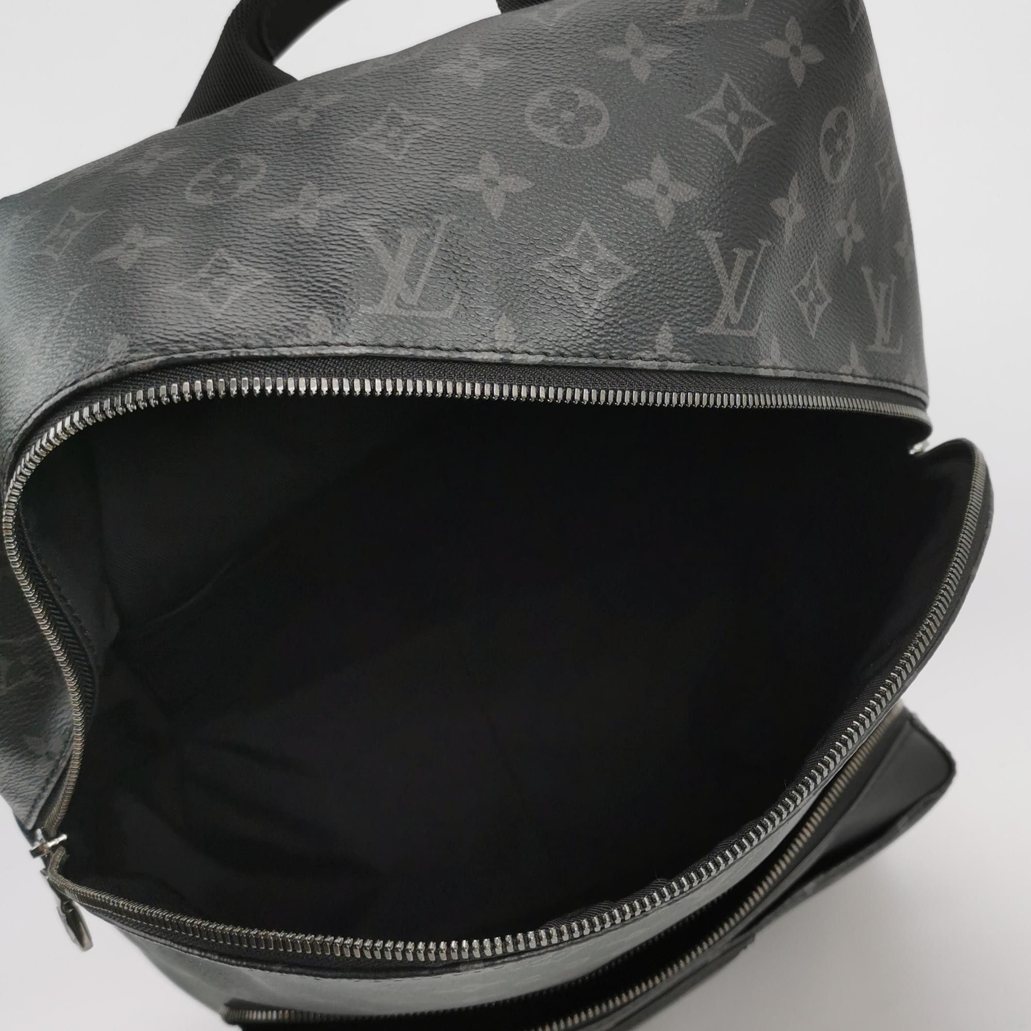 Louis Vuitton Louis Vuitton Discovery Monogram Leather Backpack Size ONE SIZE - 13 Thumbnail