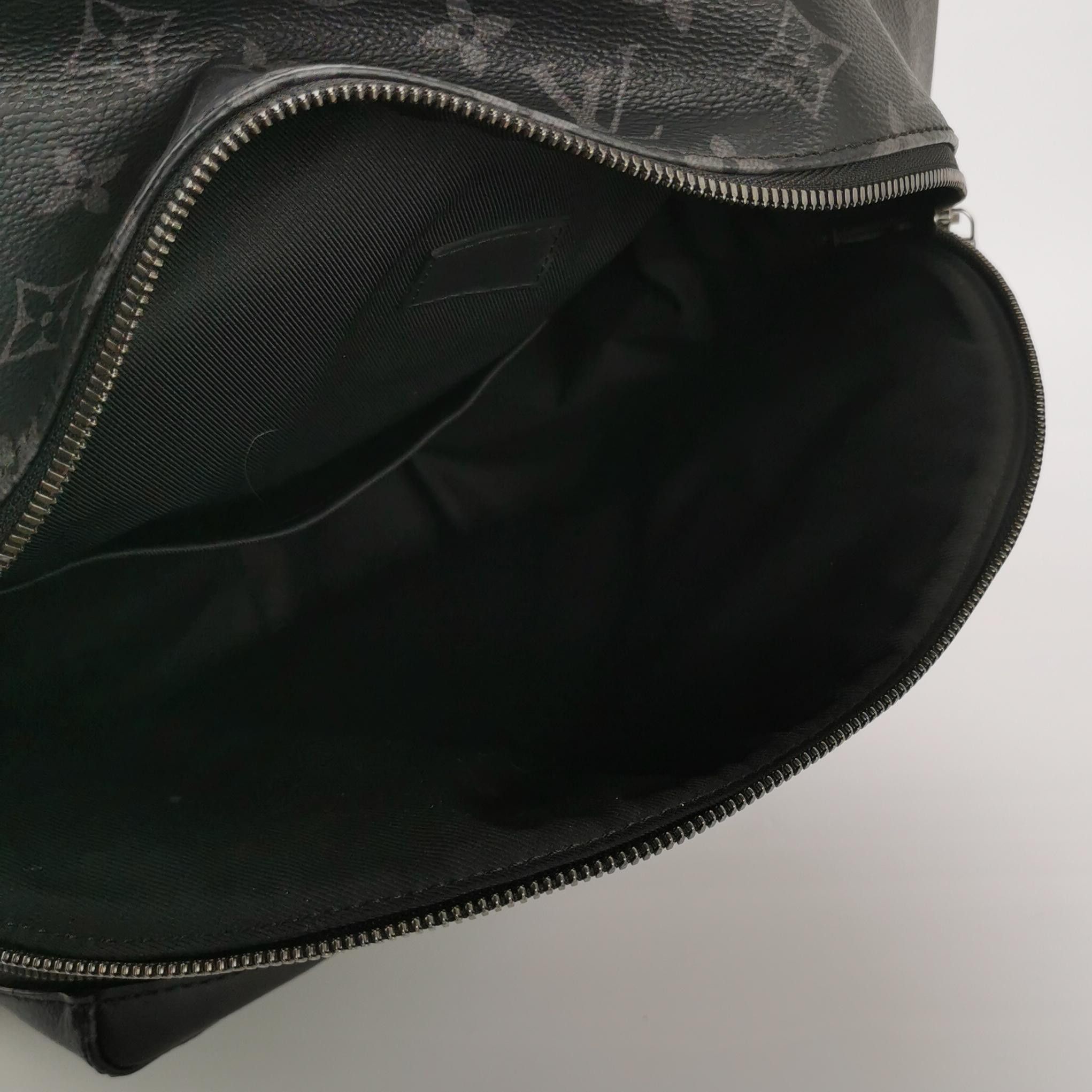 Louis Vuitton Louis Vuitton Discovery Monogram Print Backpack Size ONE SIZE - 14 Thumbnail