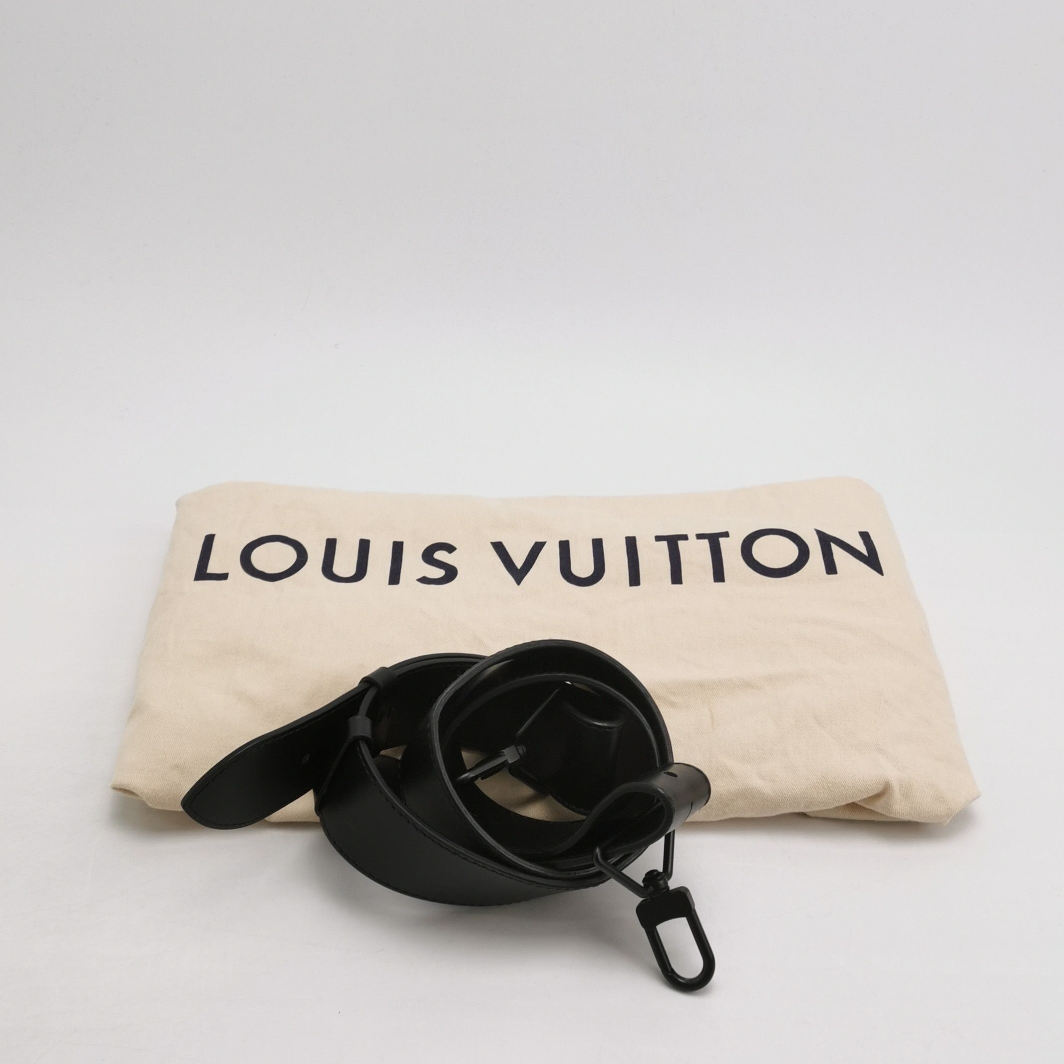 Louis Vuitton Louis Vuitton Steamer Black Embossed Crossbody Bag Size ONE SIZE - 17 Thumbnail