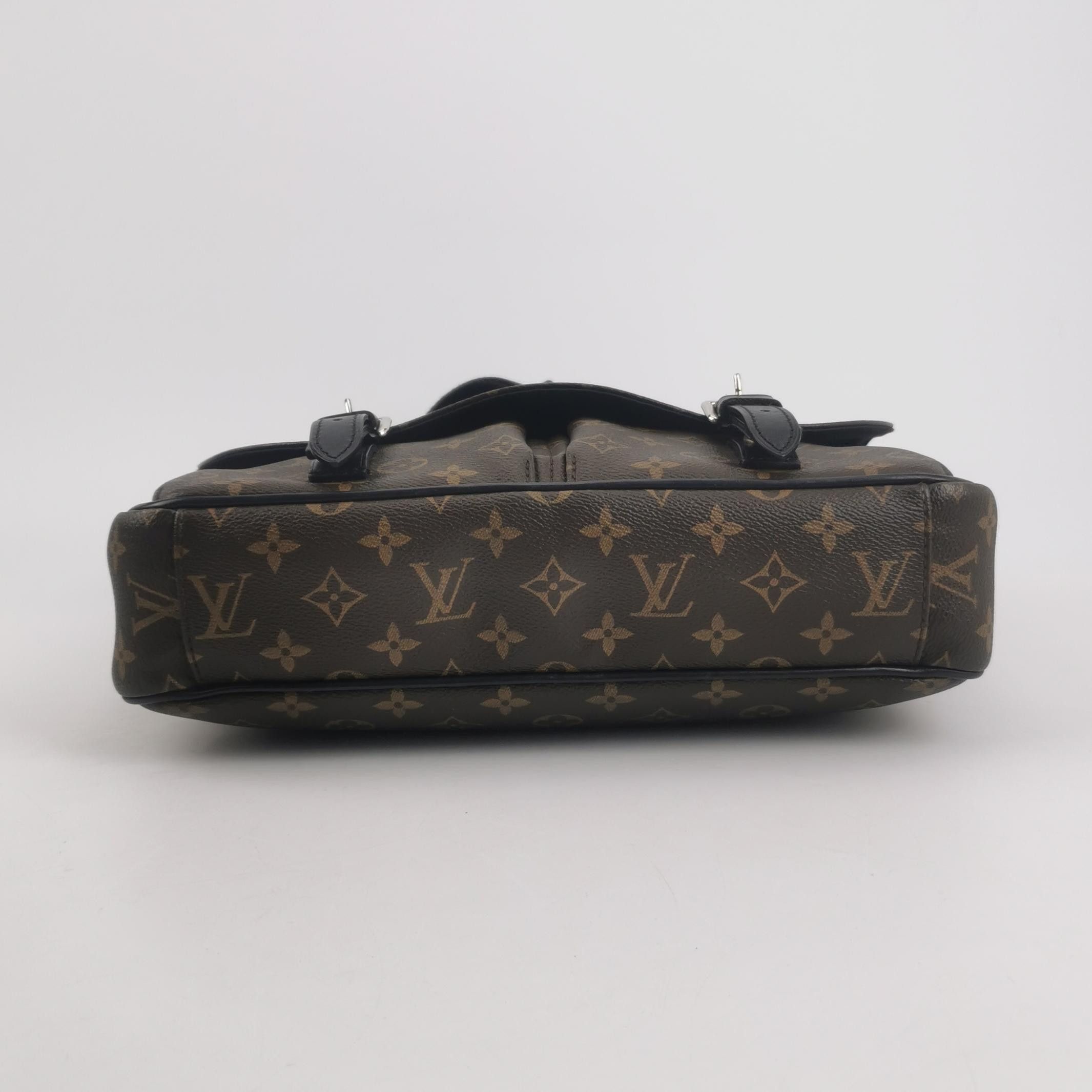 Louis Vuitton Louis Vuitton Christopher Monogram Print Crossbody Bag Size ONE SIZE - 12 Thumbnail