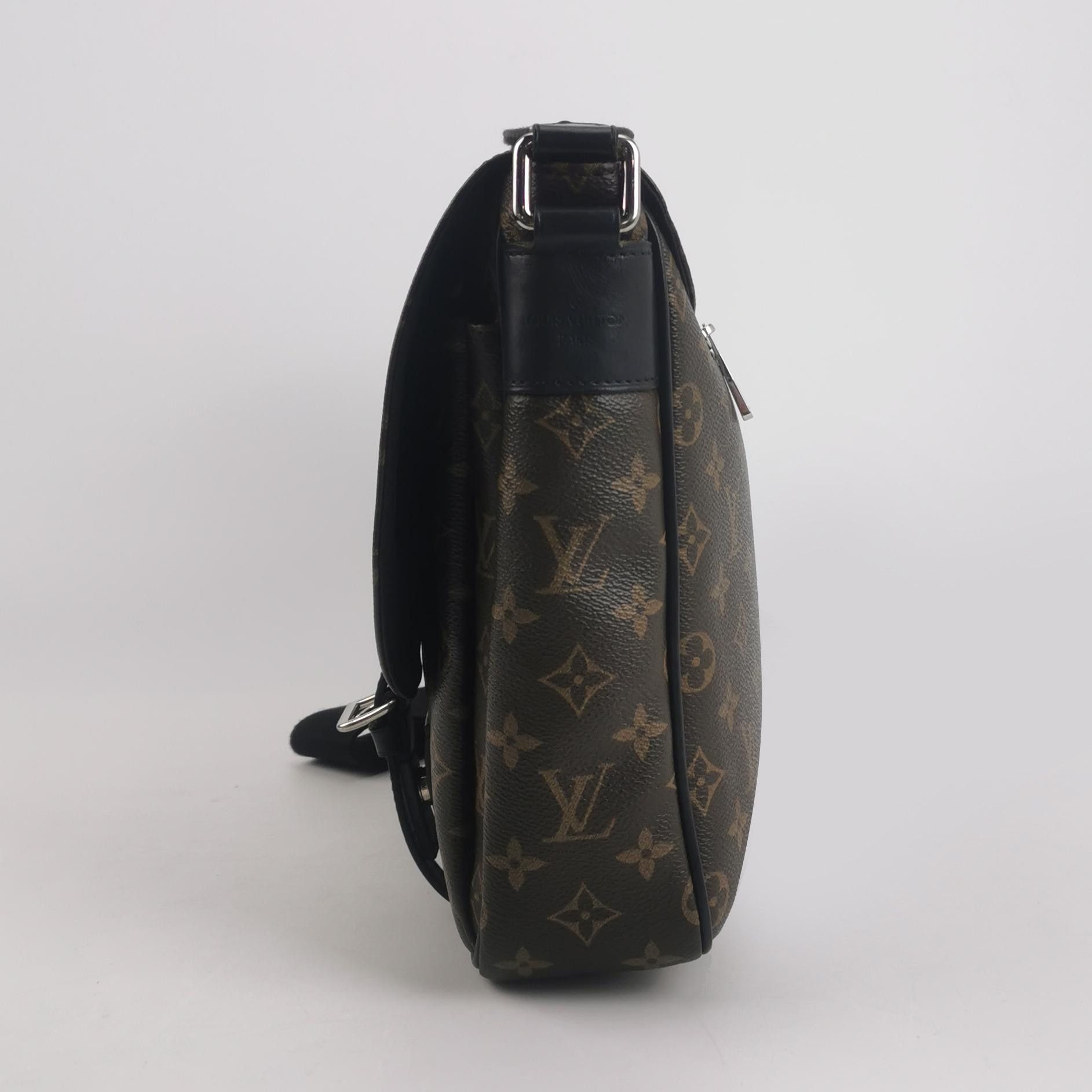 Louis Vuitton Louis Vuitton Christopher Monogram Print Crossbody Bag Size ONE SIZE - 6 Thumbnail