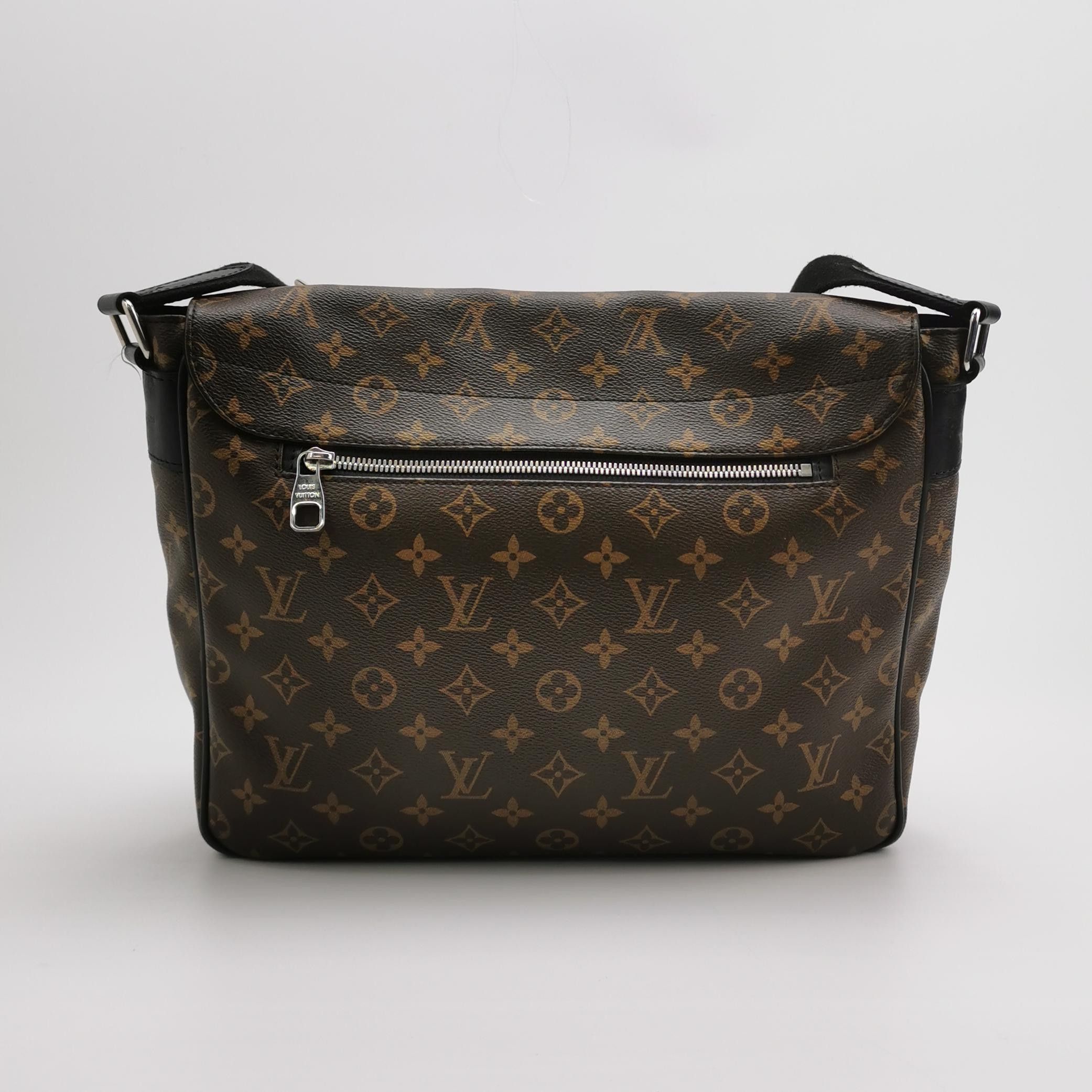 Louis Vuitton Louis Vuitton Christopher Monogram Crossbody Shoulder Bag Size ONE SIZE - 10 Thumbnail
