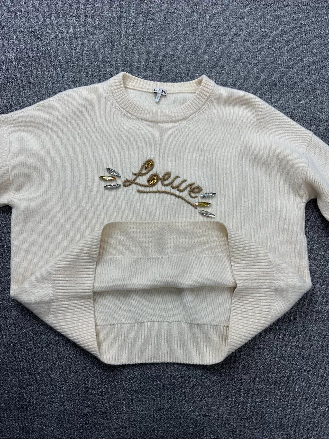 Loewe Loewe Logo Knit Sweater in Beige Size US L / EU 52-54 / 3 - 7 Thumbnail