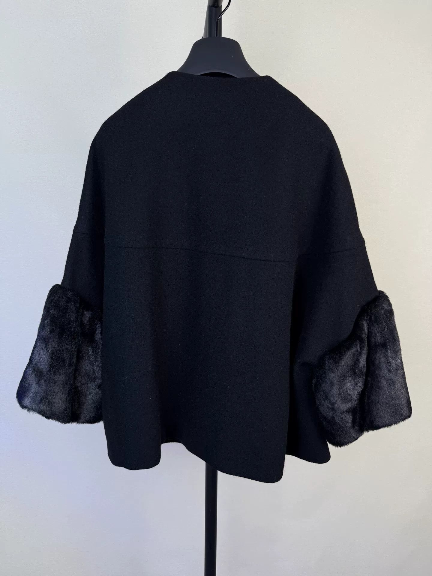 Dries Van Noten Dries Van Noten Wool Cape Coat Size US S / EU 44-46 / 1 - 6 Thumbnail