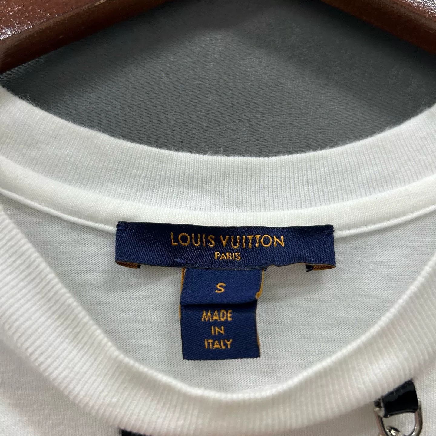 Louis Vuitton Louis Vuitton Chain Logo Print White Tee Size US S / EU 44-46 / 1 - 3 Thumbnail