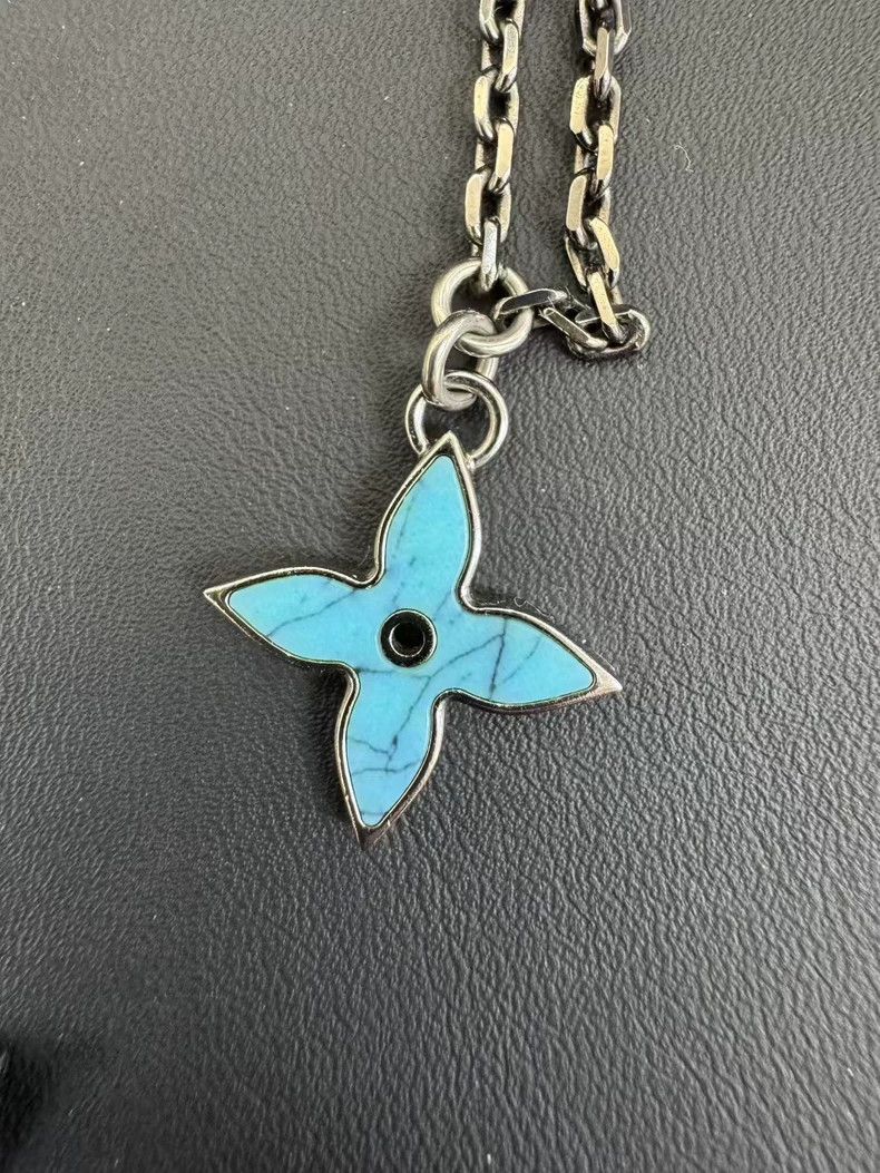 Louis Vuitton Louis Vuitton Turquoise Stone Necklace Size ONE SIZE - 3 Thumbnail