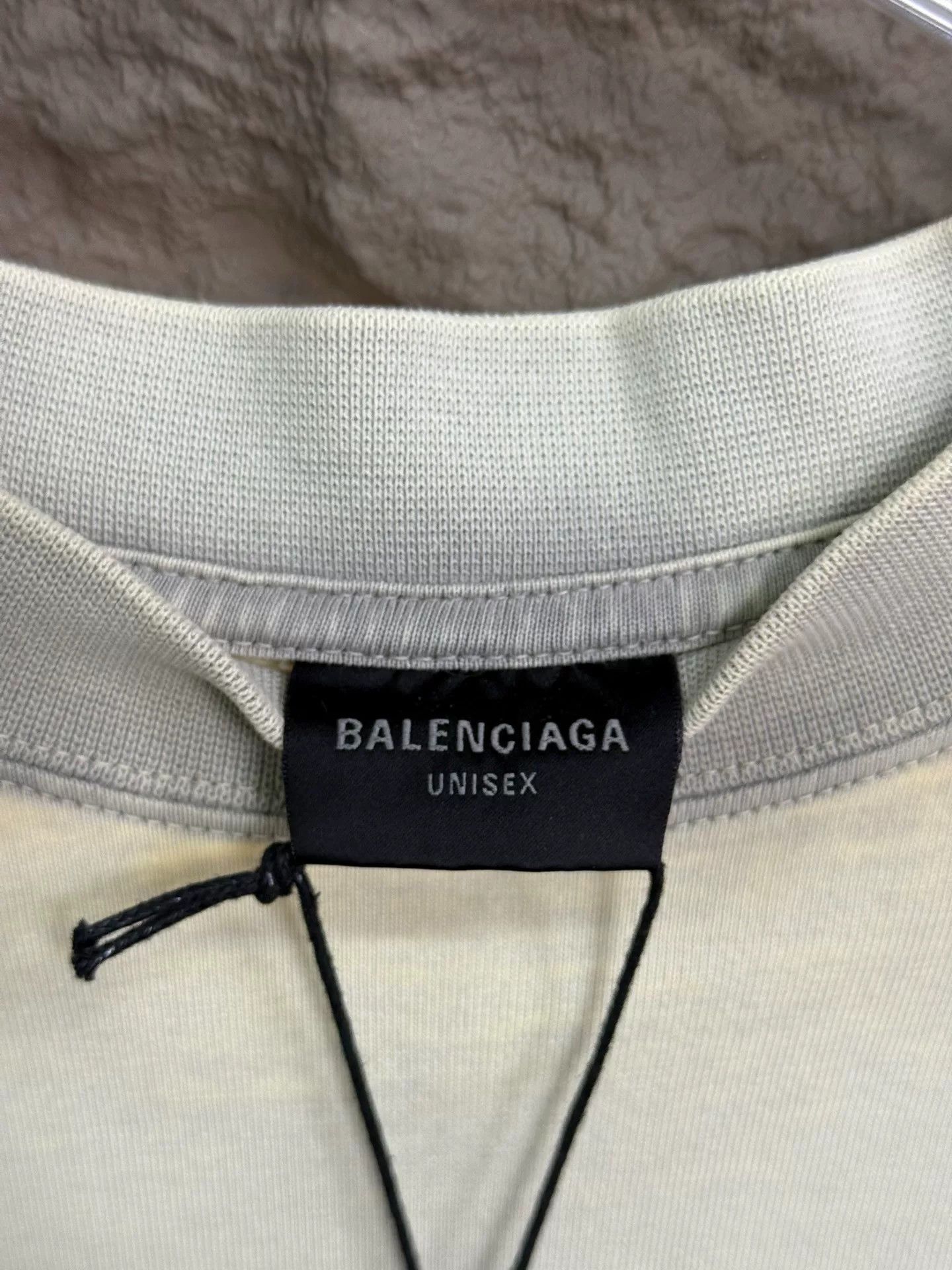 Balenciaga Balenciaga Back Embroidery Logo Top Size US S / EU 44-46 / 1 - 4 Thumbnail