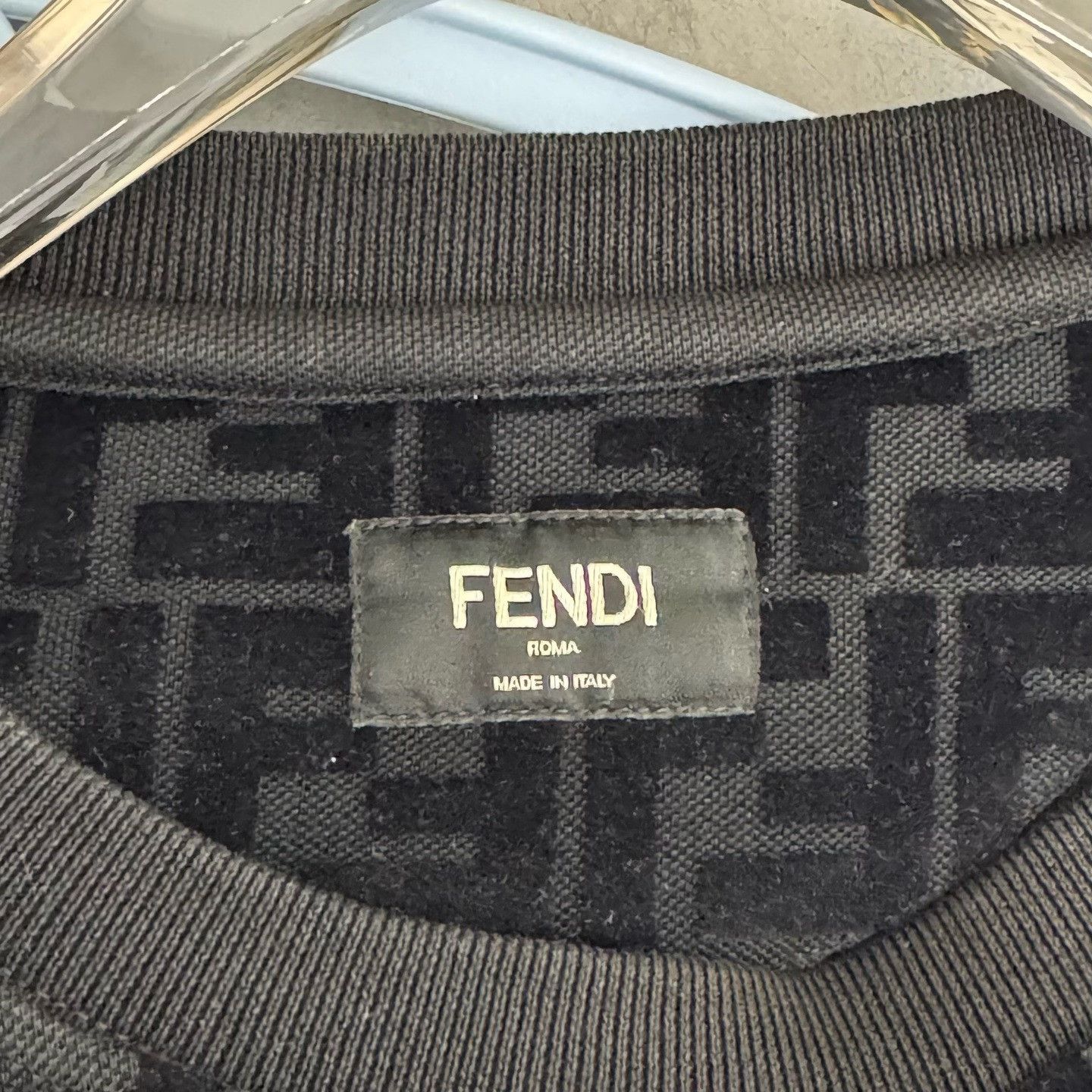 Fendi fendi black logo patterned sweatshirt size m Size US M / EU 48-50 / 2 - 2 Thumbnail