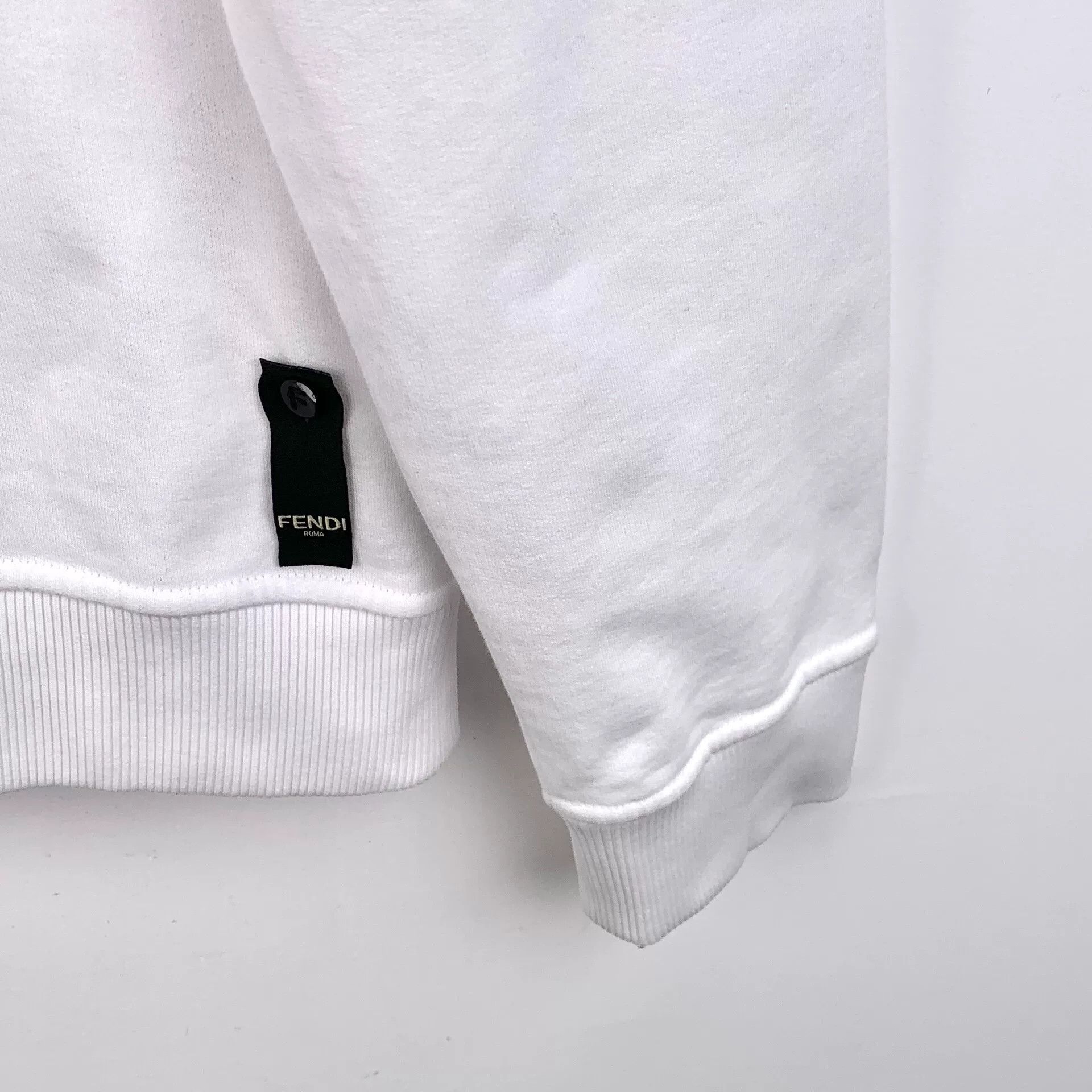 Fendi fendi white logo embossed cotton sweatshirt Size US XL / EU 56 / 4 - 5 Thumbnail