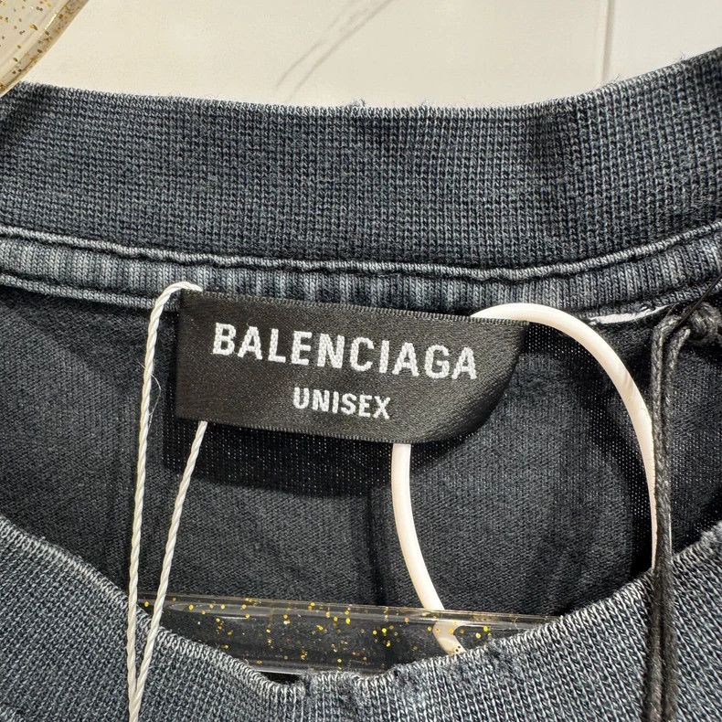 Balenciaga Balenciaga Distressed BB Logo Tee Size US XXS / EU 40 - 3 Thumbnail