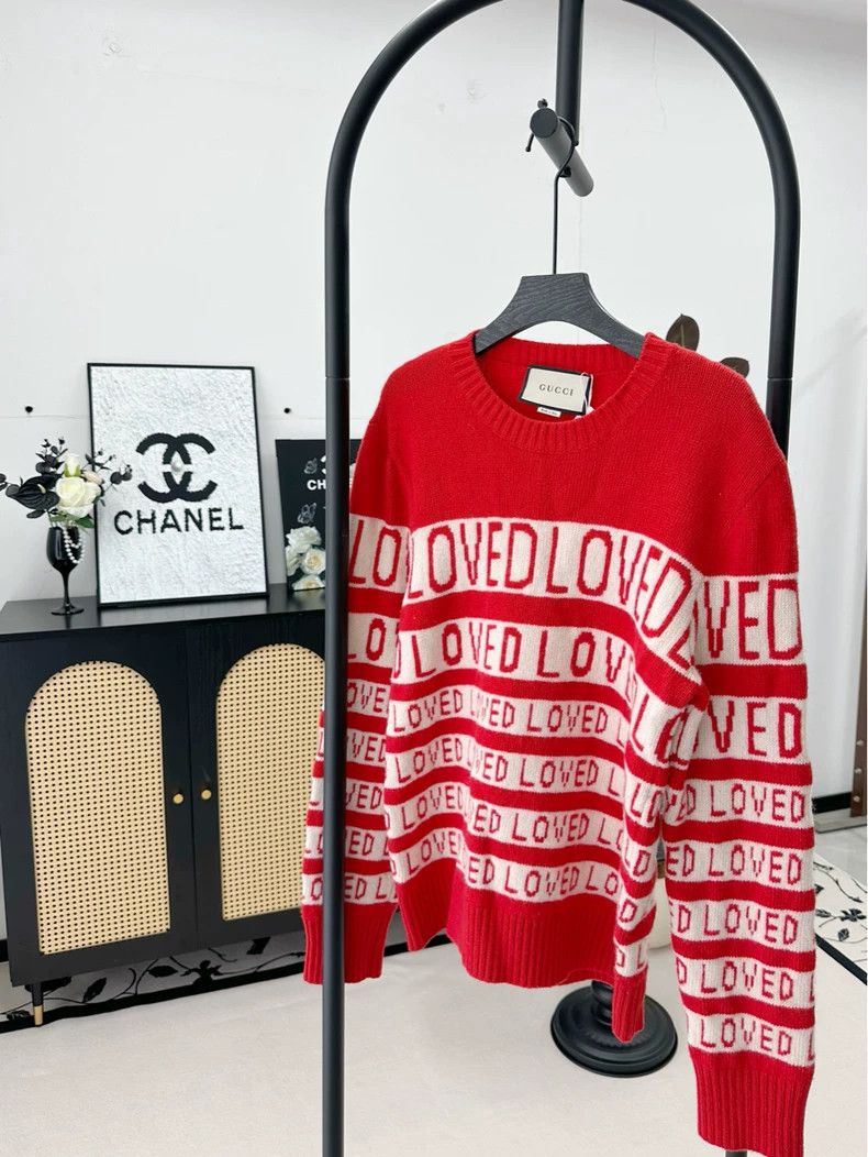 Gucci Gucci Red "LOVED" Knit Long-Sleeve Sweater Size US M / EU 48-50 / 2 - 6 Thumbnail