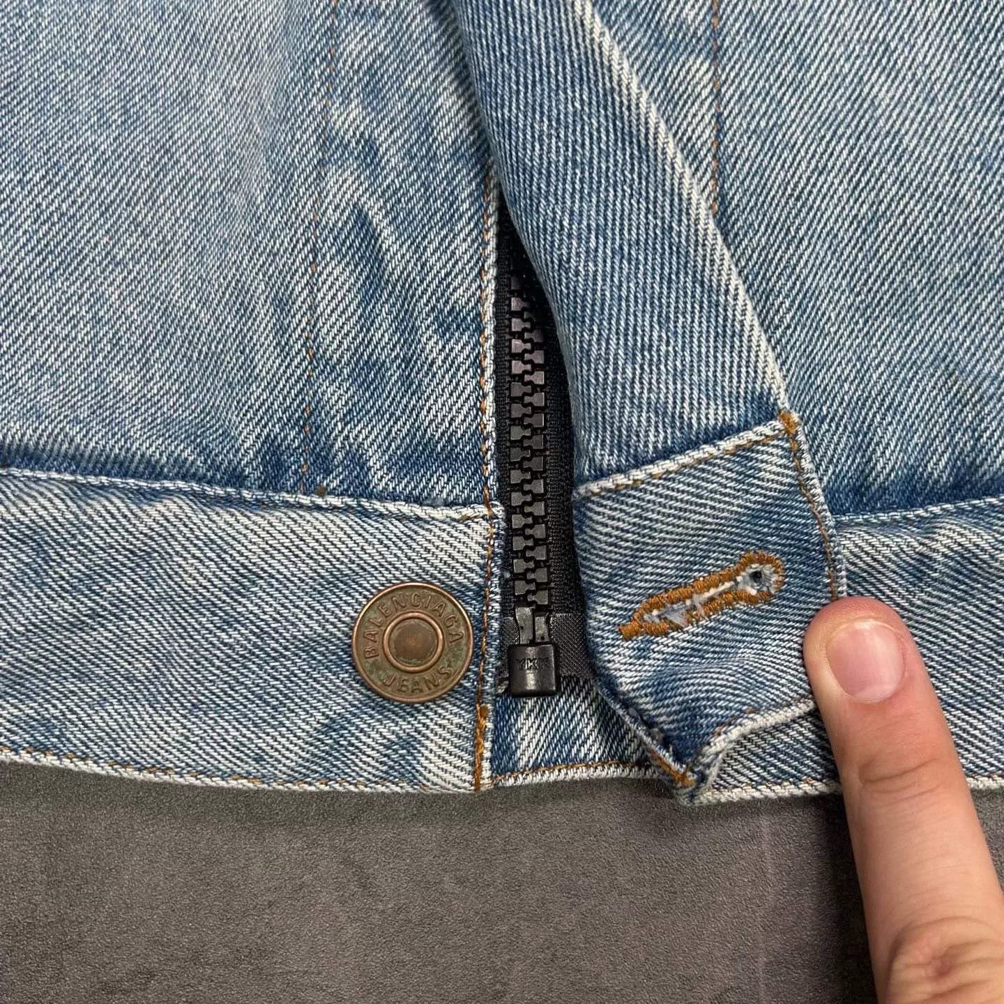Balenciaga Balenciaga Denim Jacket Double Breasted Size US M / EU 48-50 / 2 - 5 Thumbnail