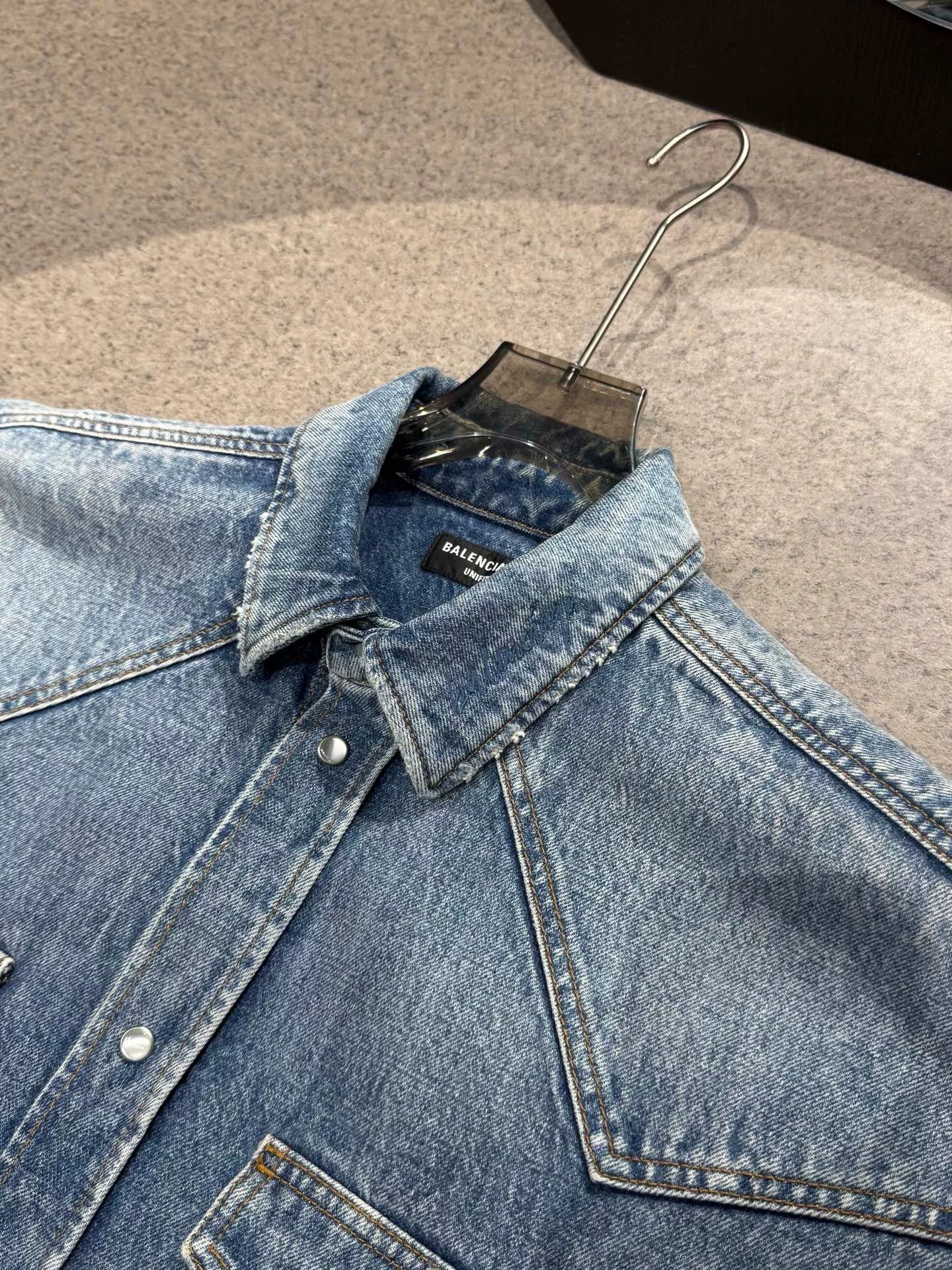 Balenciaga Balenciaga Beaded Denim Vest Jacket Size US XS / EU 42 / 0 - 3 Thumbnail