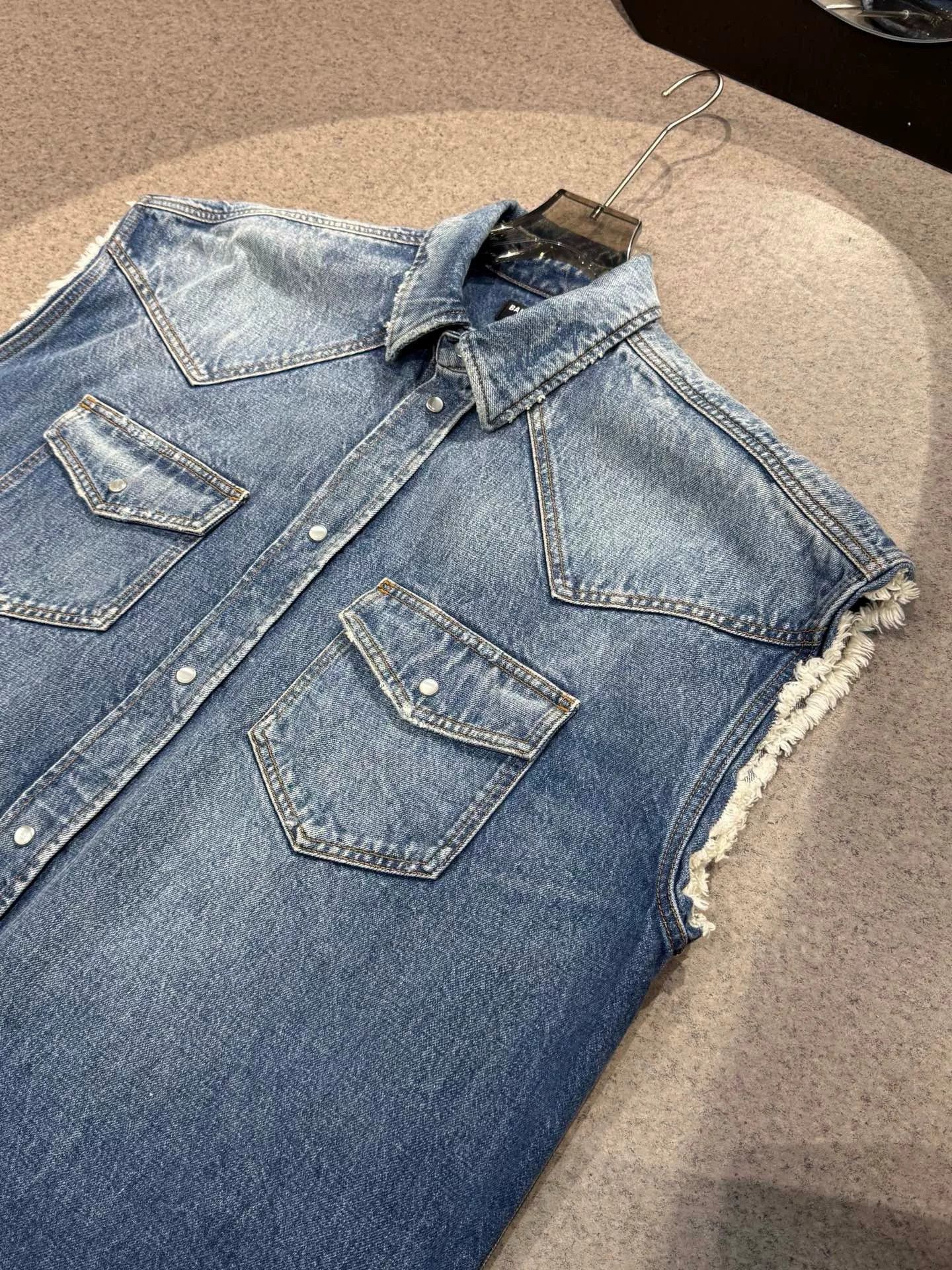 Balenciaga Balenciaga Beaded Denim Vest Jacket Size US XS / EU 42 / 0 - 2 Thumbnail