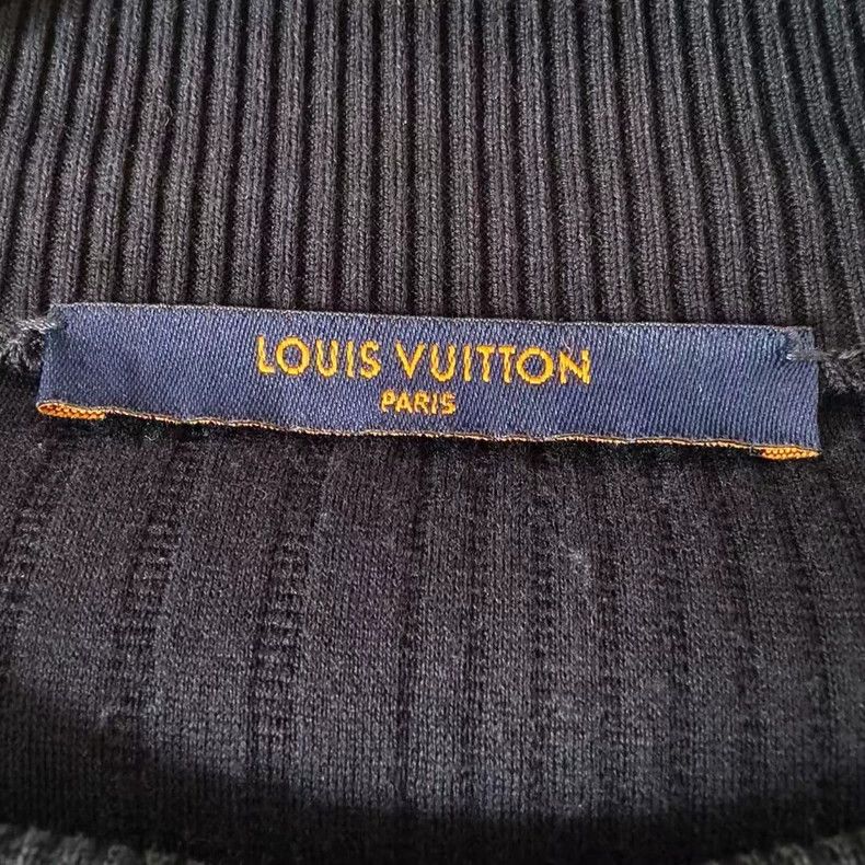 Louis Vuitton Louis Vuitton Monogram Logo Sweatshirt Size US XL / EU 56 / 4 - 3 Thumbnail