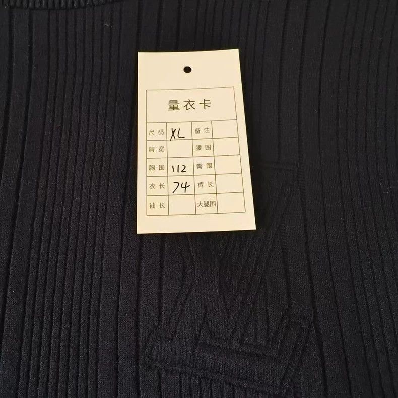 Louis Vuitton Louis Vuitton Monogram Logo Sweatshirt Size US XL / EU 56 / 4 - 5 Thumbnail