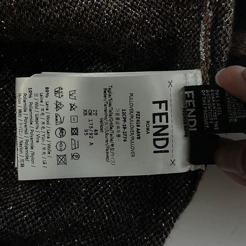 Fendi Fendi Logo Print Round Neck Sweater Size US L / EU 52-54 / 3 - 6 Thumbnail