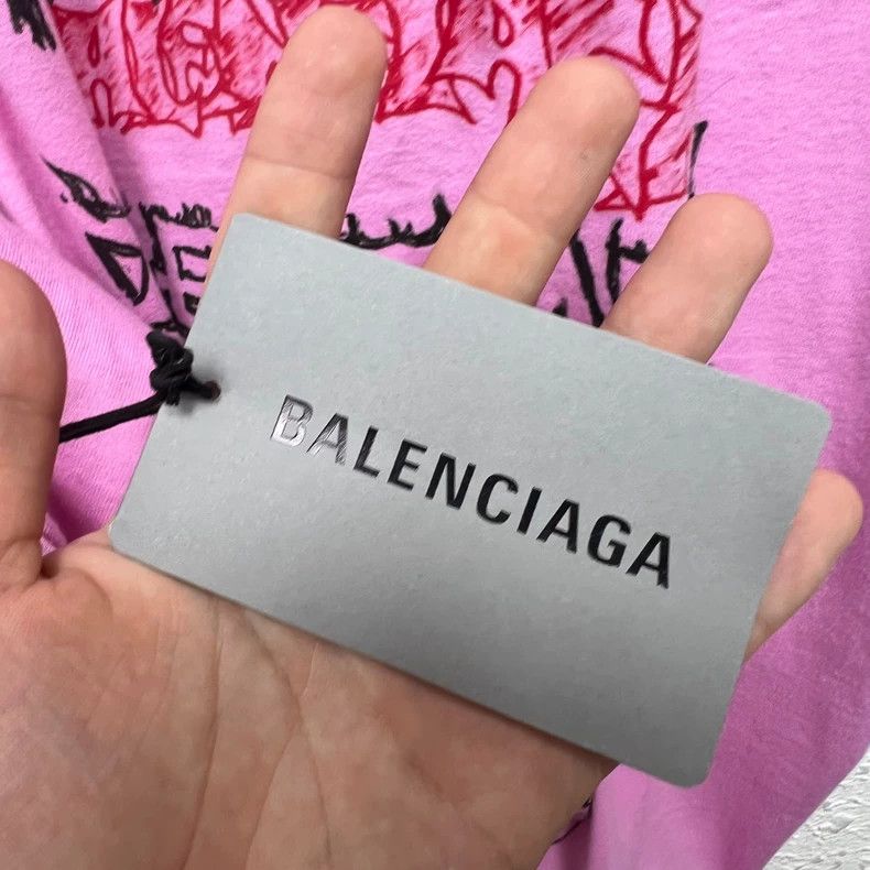 Balenciaga Balenciaga Dragon Year Graffiti Logo Tee Size US XS / EU 42 / 0 - 7 Thumbnail