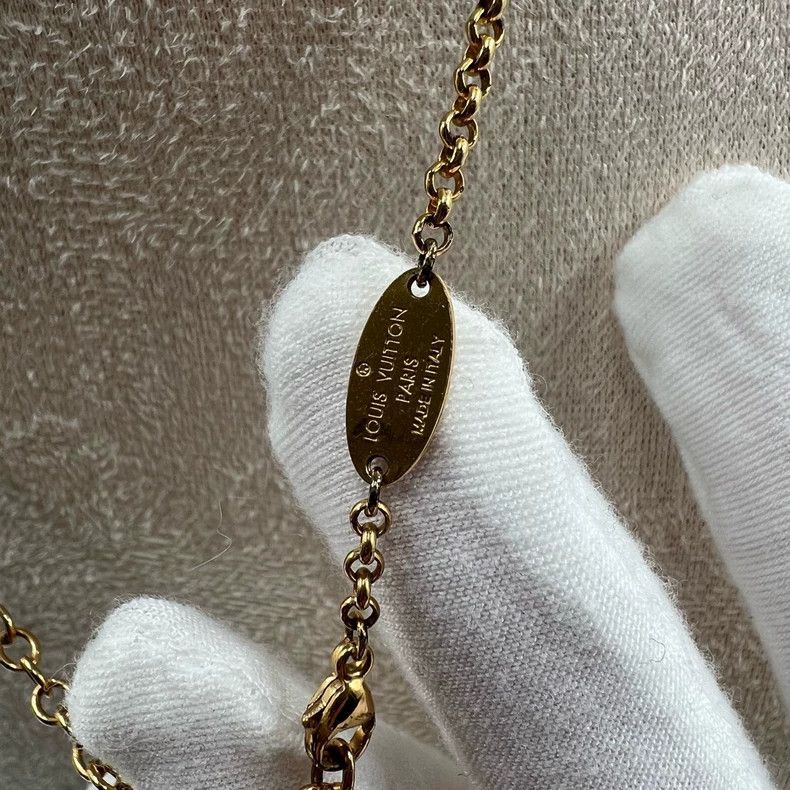 Louis Vuitton Louis Vuitton Gold Small Disk Necklace Size ONE SIZE - 8 Thumbnail
