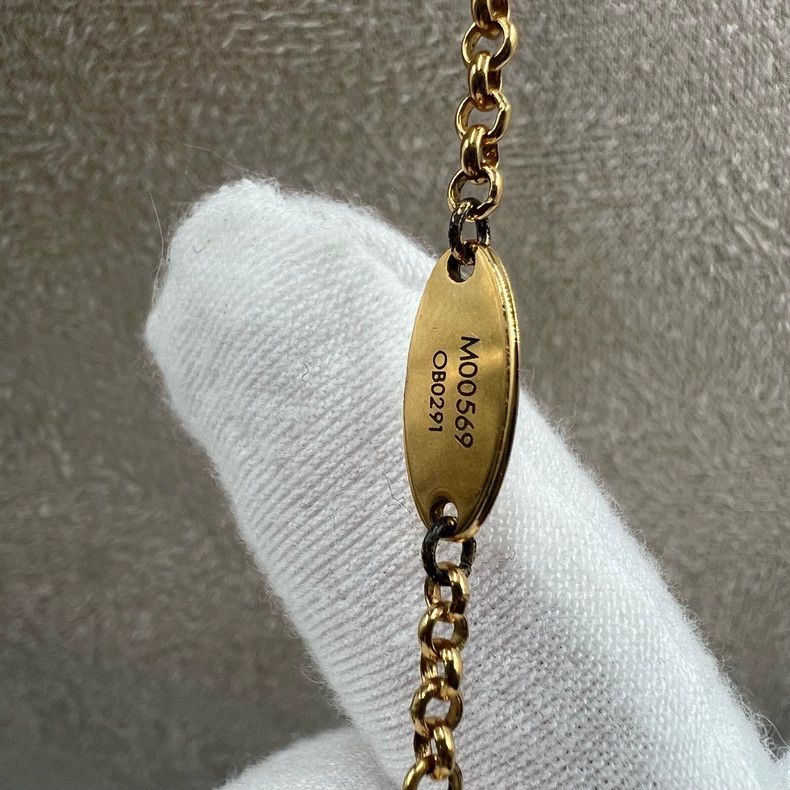 Louis Vuitton Louis Vuitton Gold Small Disk Necklace Size ONE SIZE - 9 Thumbnail