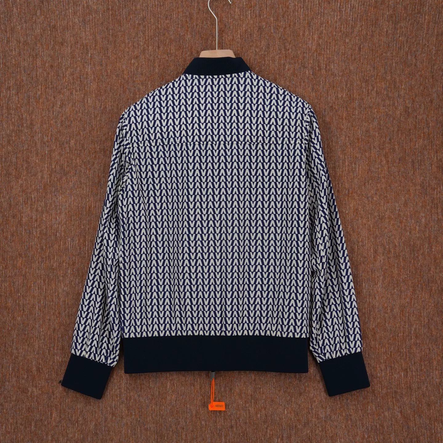 Valentino Valentino V Logo Print Jacket Size US XS / EU 42 / 0 - 2 Thumbnail