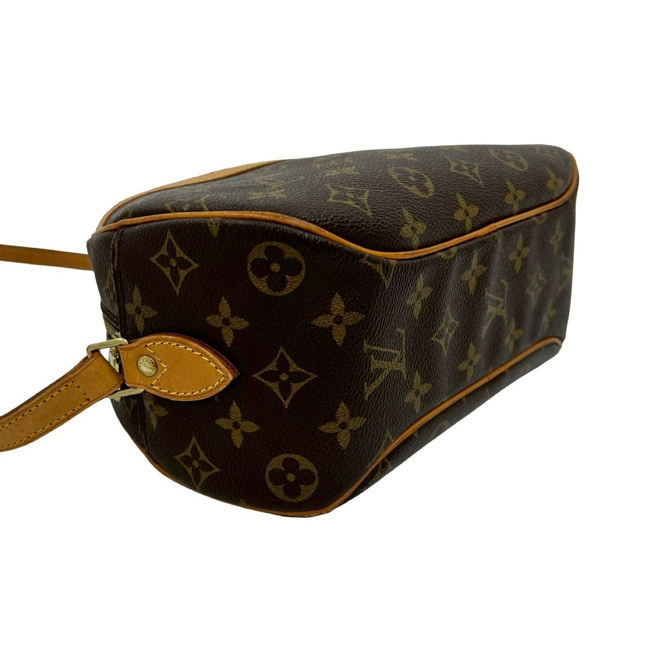 Louis Vuitton Louis Vuitton Louis Vuitton Blois Monogram Leather Shoulder Bag Canvas Shoulder Bag DUTY FREE for USA Size ONE SIZE - 8 Thumbnail