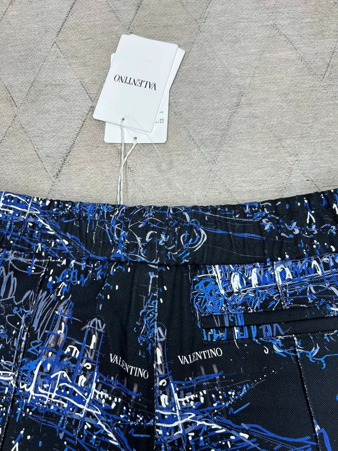 Valentino Valentino Spring Summer Cargo Shorts Size US 30 / EU 46 - 6 Thumbnail