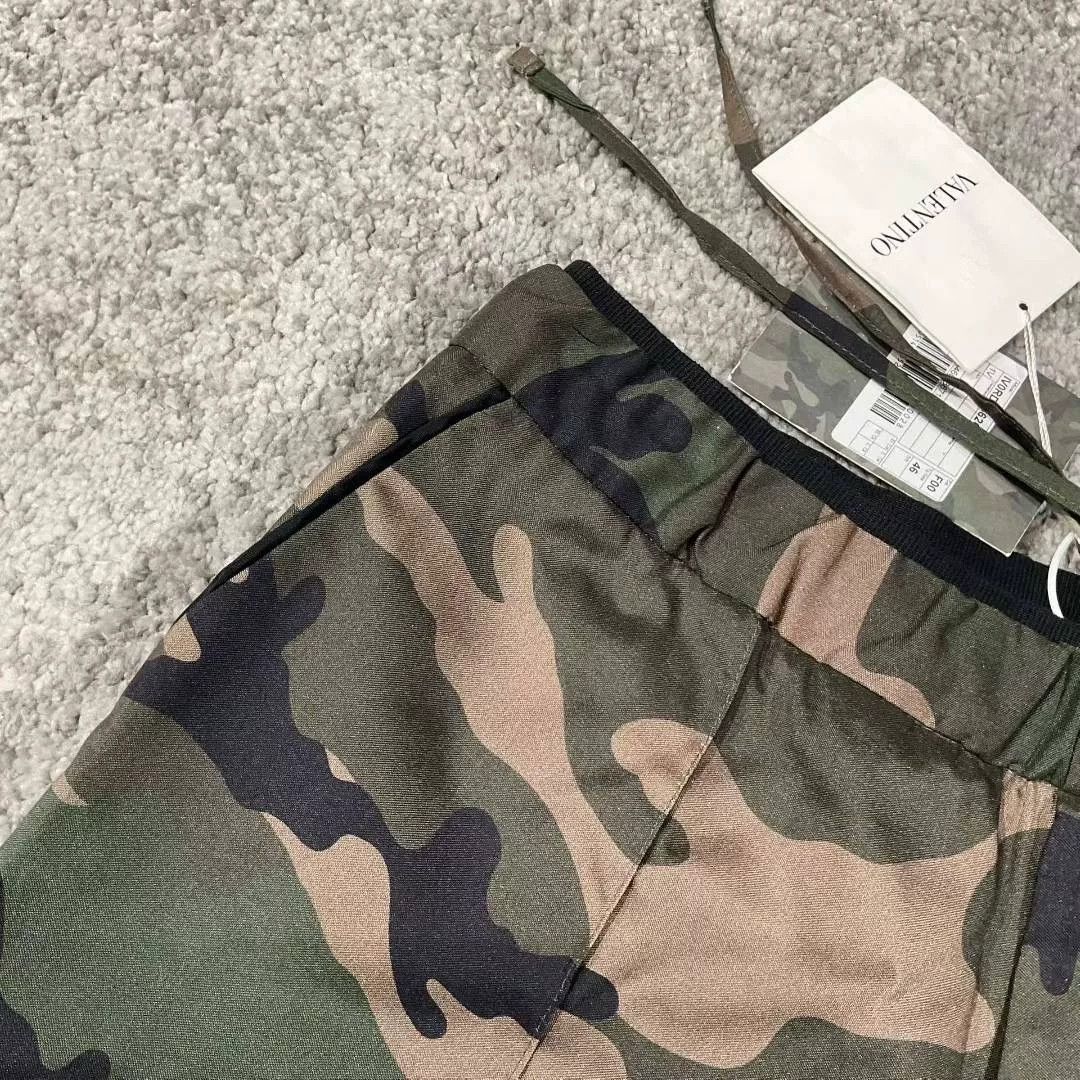 Valentino Valentino Silk Camouflage Shorts Size US 38 / EU 54 - 3 Thumbnail