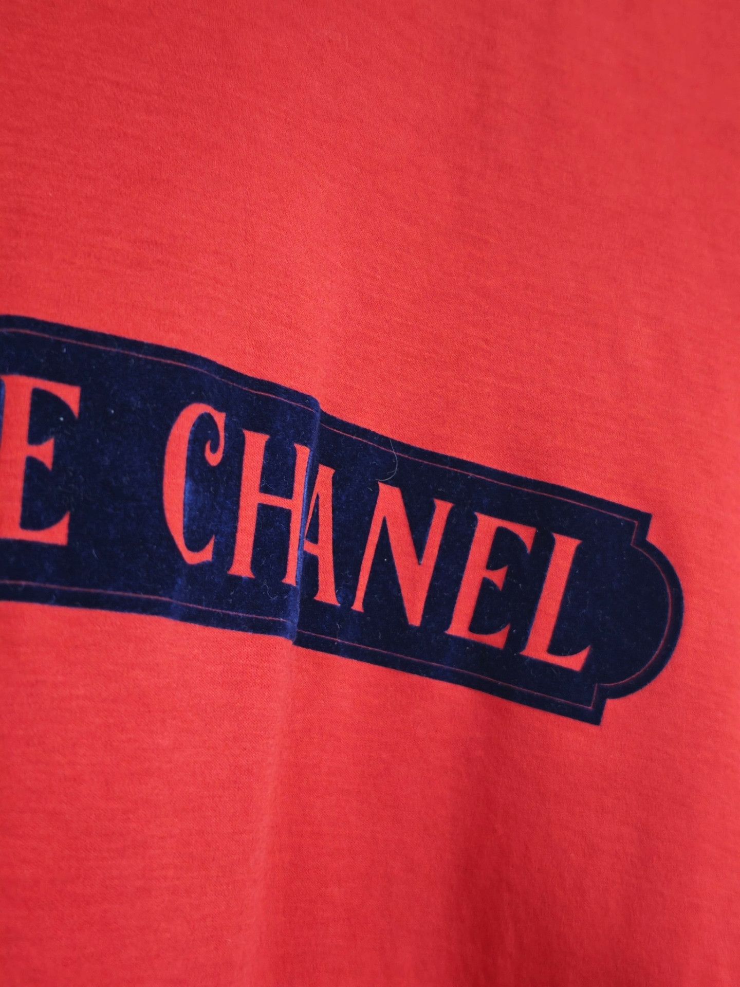 Chanel chanel gabrielle logo t-shirt in red Size US S / EU 44-46 / 1 - 4 Thumbnail
