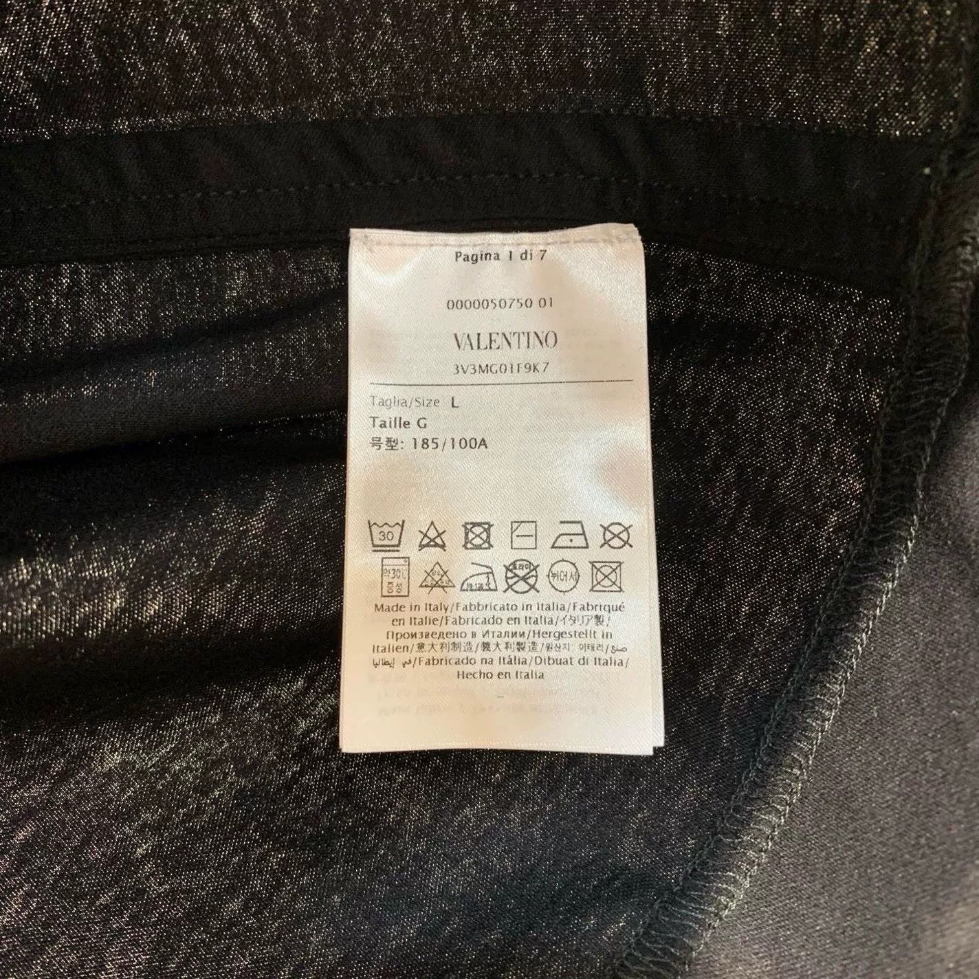 Valentino Valentino Badge Short Sleeve T-Shirt Size US L / EU 52-54 / 3 - 5 Thumbnail