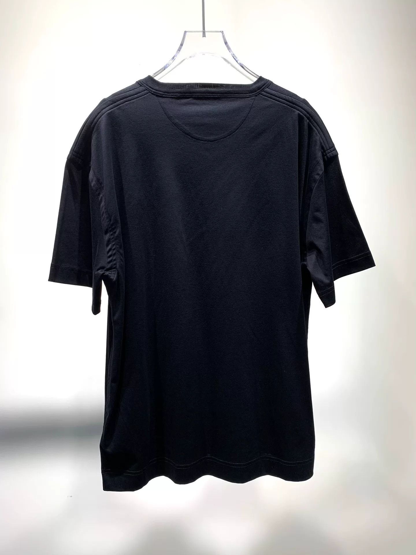 Valentino Valentino Badge Short Sleeve T-Shirt Size US L / EU 52-54 / 3 - 4 Thumbnail