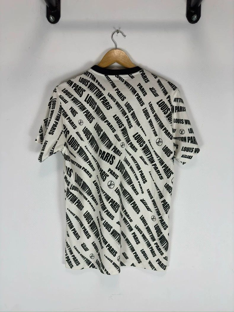 Louis Vuitton LOUIS VUITTON LV Vase Short Sleeve Size US S / EU 44-46 / 1 - 2 Thumbnail