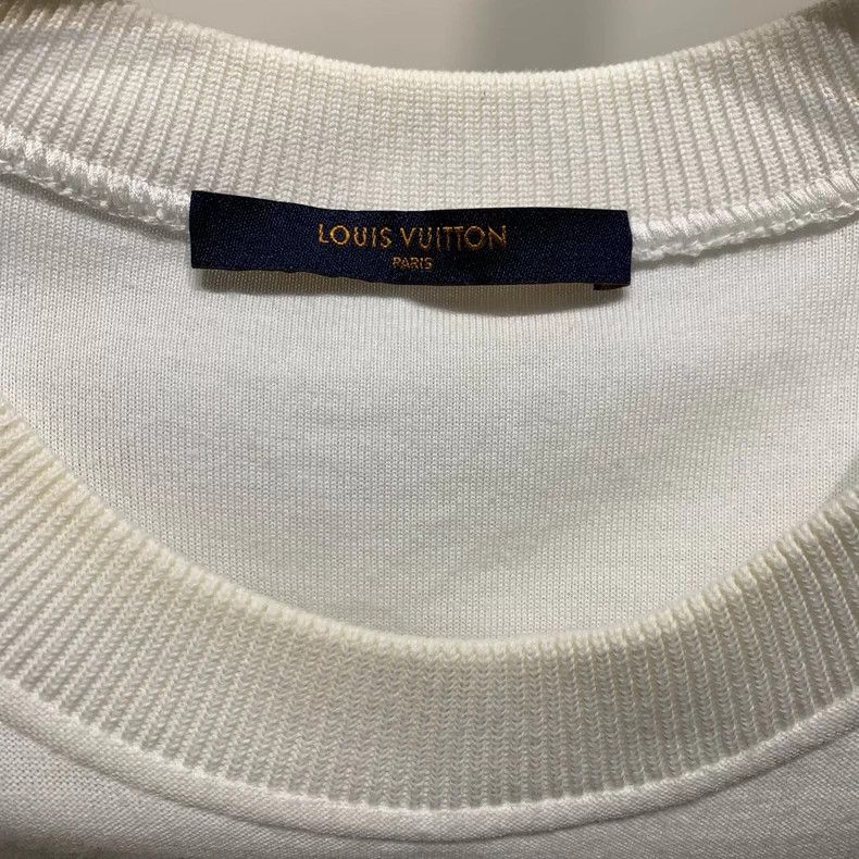 Louis Vuitton Louis Vuitton Astronaut Logo Print T-Shirt Size US L / EU 52-54 / 3 - 2 Thumbnail