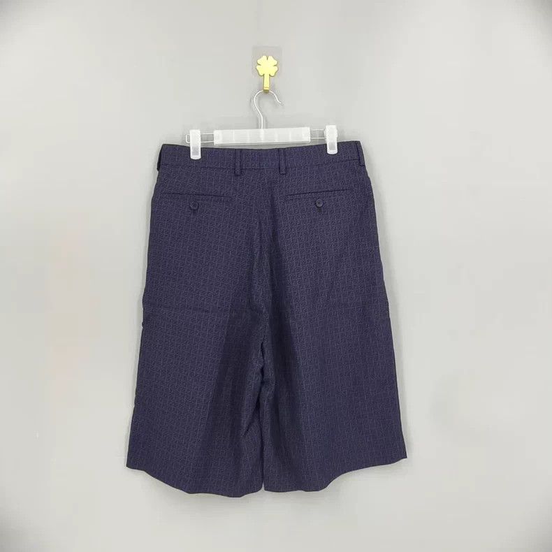 Fendi FENDI Solid Print Straight Casual Shorts Size US 36 / EU 52 - 2 Thumbnail