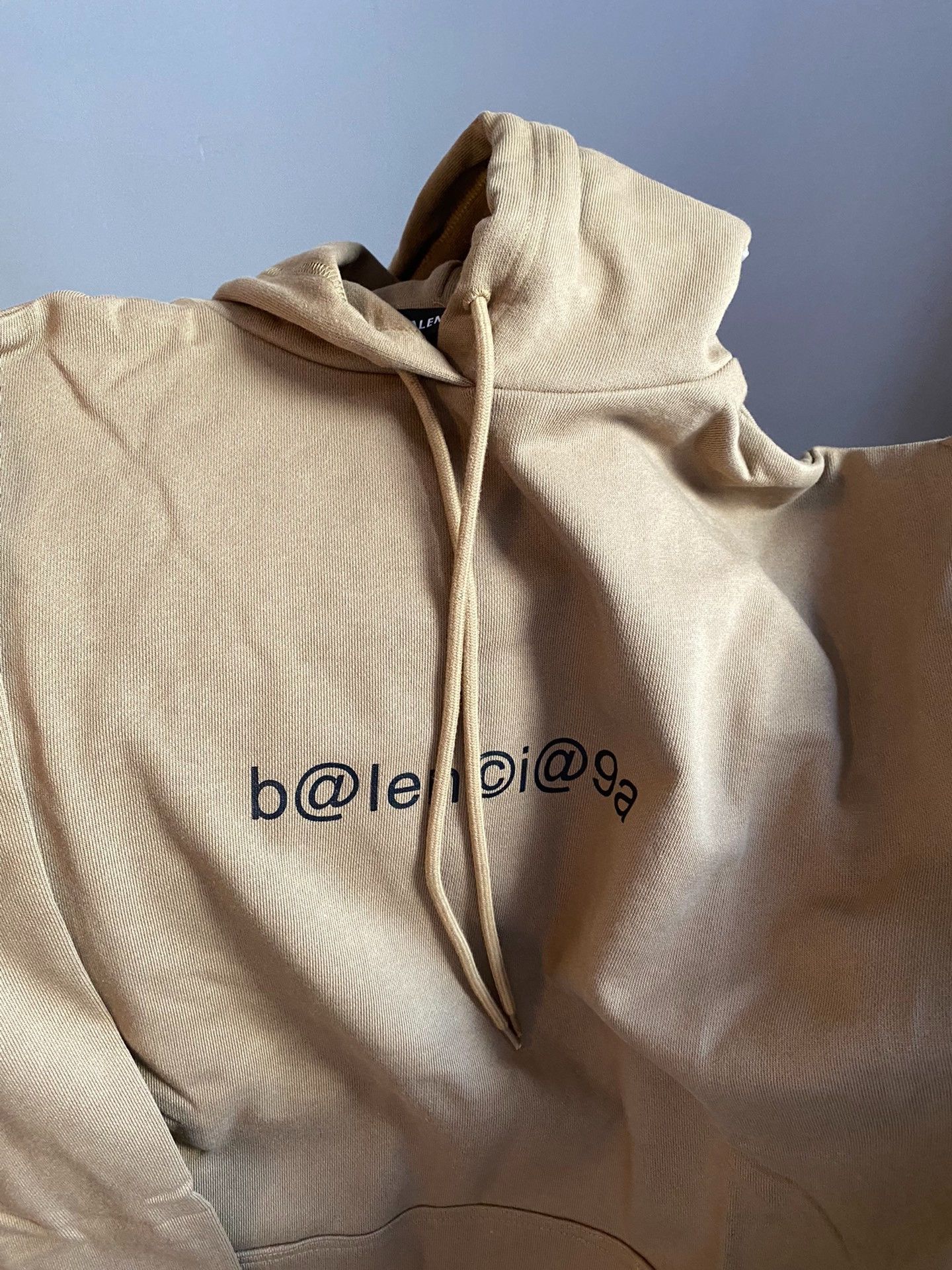Balenciaga Balenciaga Beige Hoodie Sweatshirt XS Size US XS / EU 42 / 0 - 3 Thumbnail