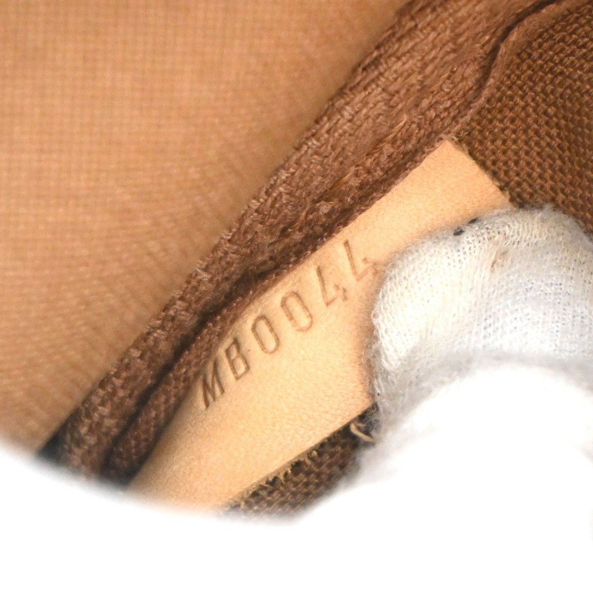 Louis Vuitton Louis Vuitton Saumur Handbag Monogram Canvas Size ONE SIZE - 7 Thumbnail