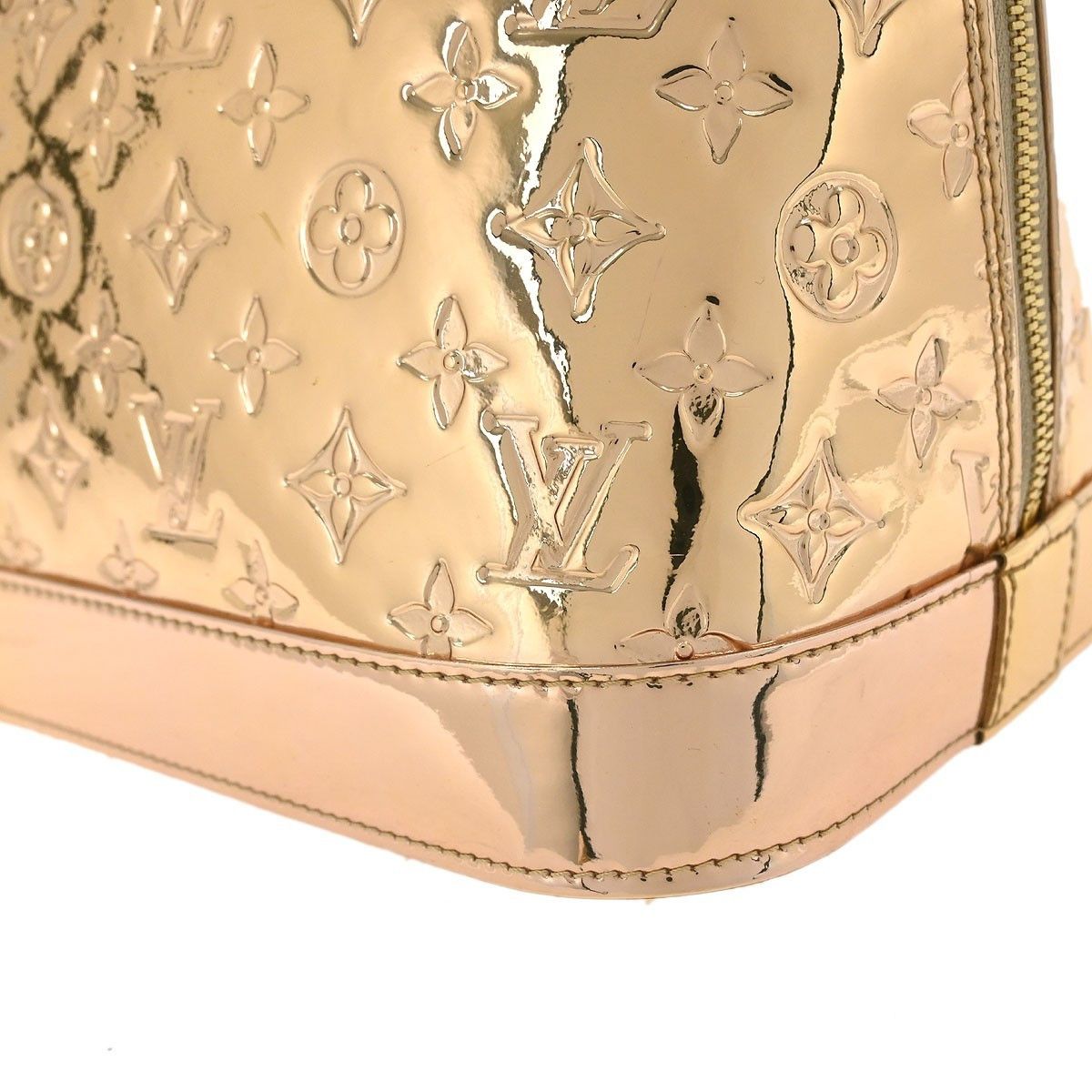 Louis Vuitton Louis Vuitton Alma Handbag Monogram Miroir PVC Size ONE SIZE - 10 Thumbnail